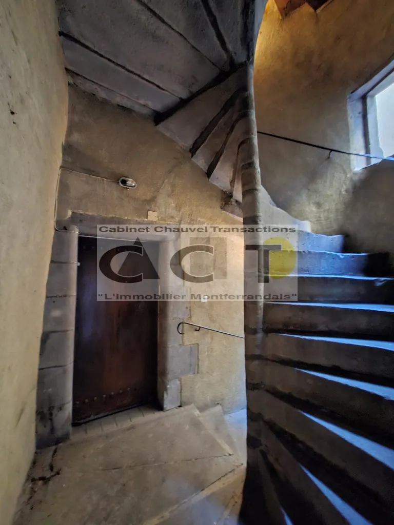Charmant appartement ancien à vendre à Clermont-Ferrand, 47 m², idéal pour investissement ou premier achat 