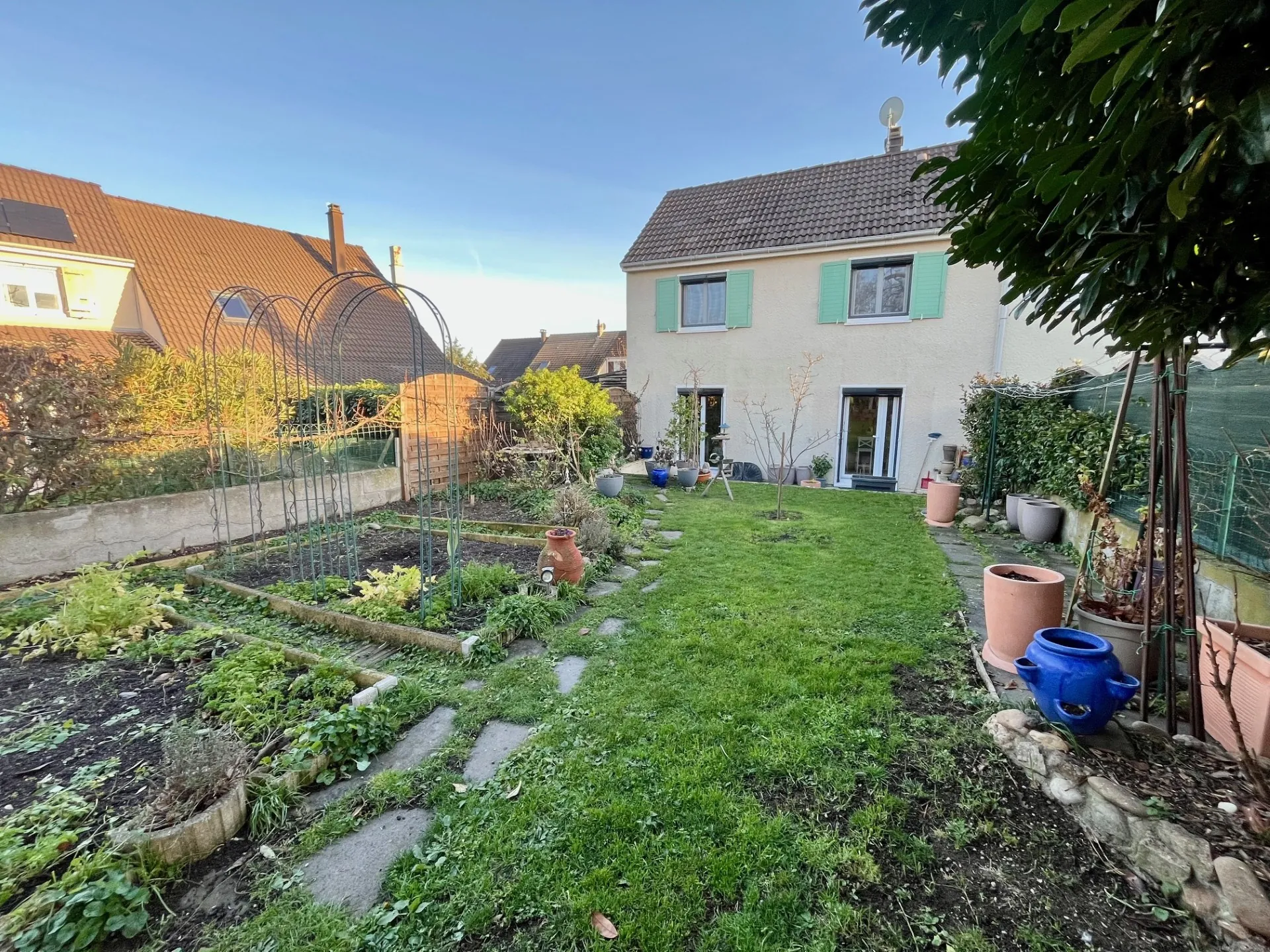 Maison 5 pièces avec jardin à Riom dans un cadre calme et proche de toutes commodités 