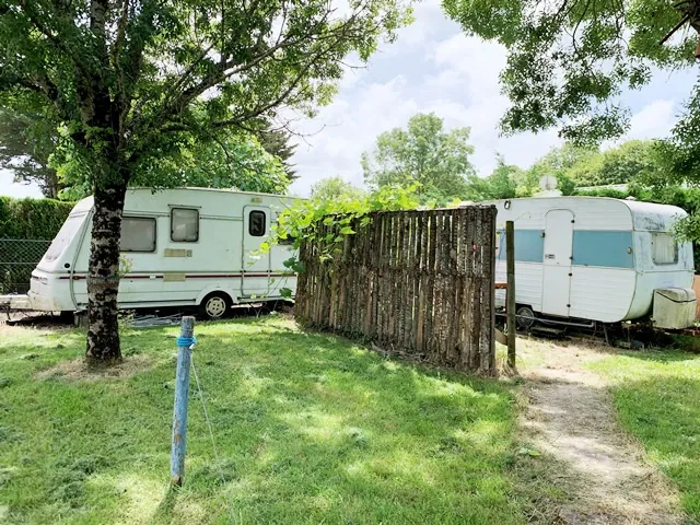 Terrain de Loisirs de 993 m² avec Mobil-home et Caravanes à Saint Georges d'Oleron 