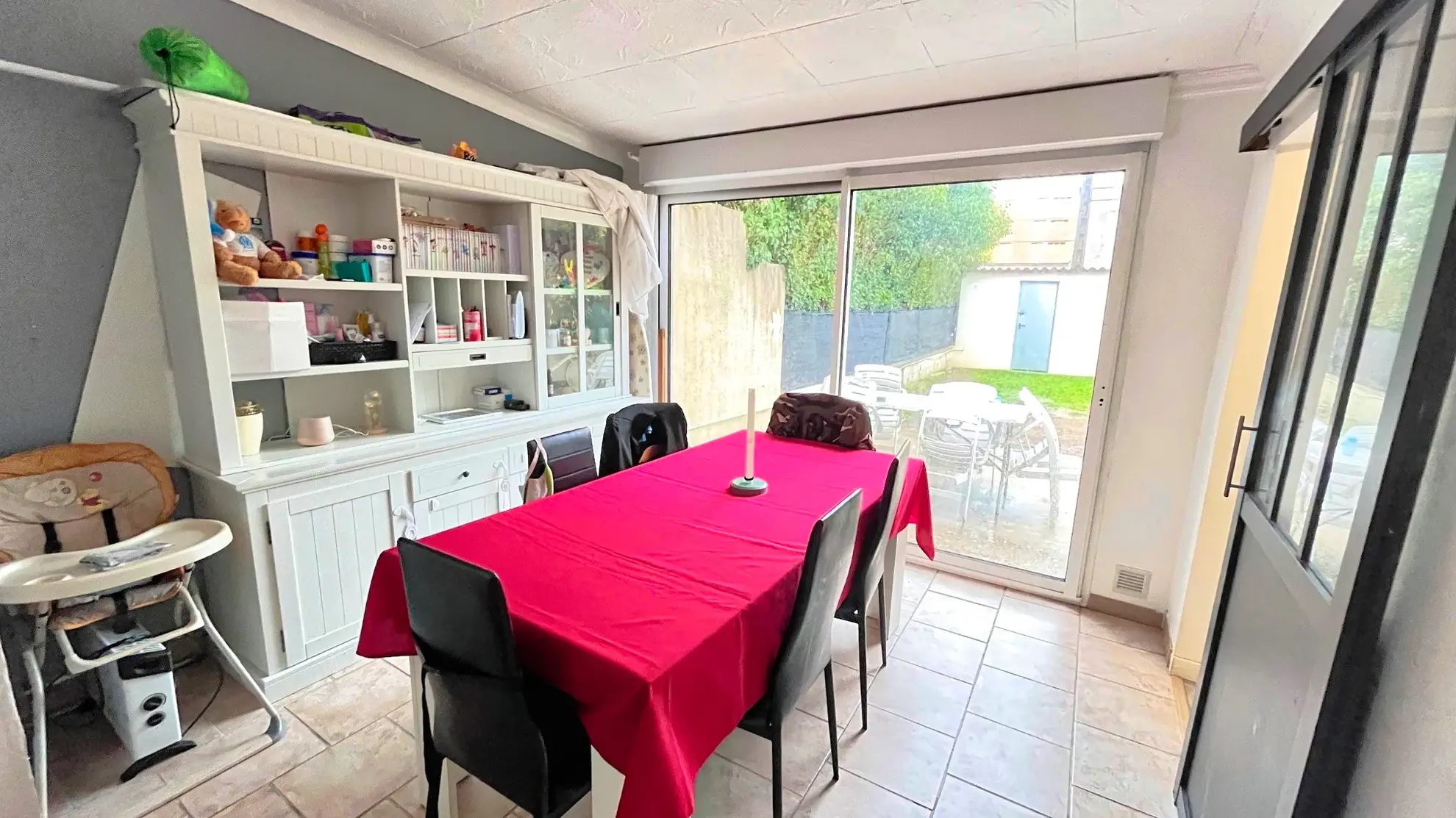 Maison à vendre à Avignon avec jardin et garage - 81 m² 