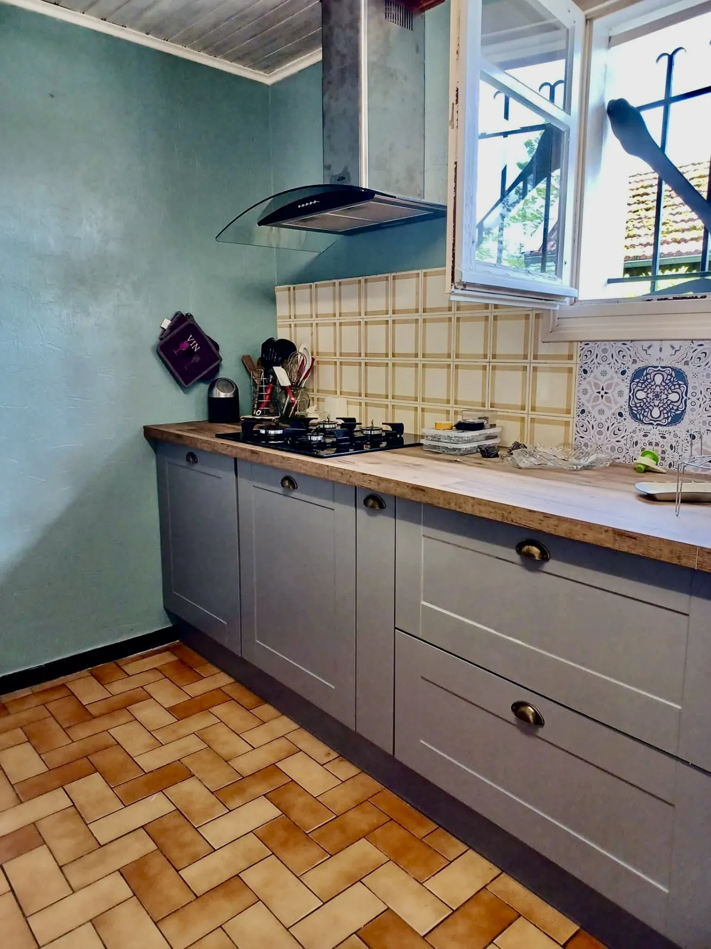 Maison de village à Captieux avec jardin arboré, 3 chambres et bureau