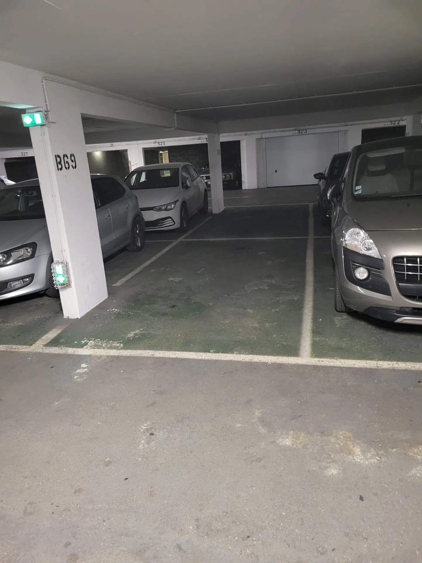 Emplacement de parking sécurisé à vendre à Maine 2000, Le Mans 