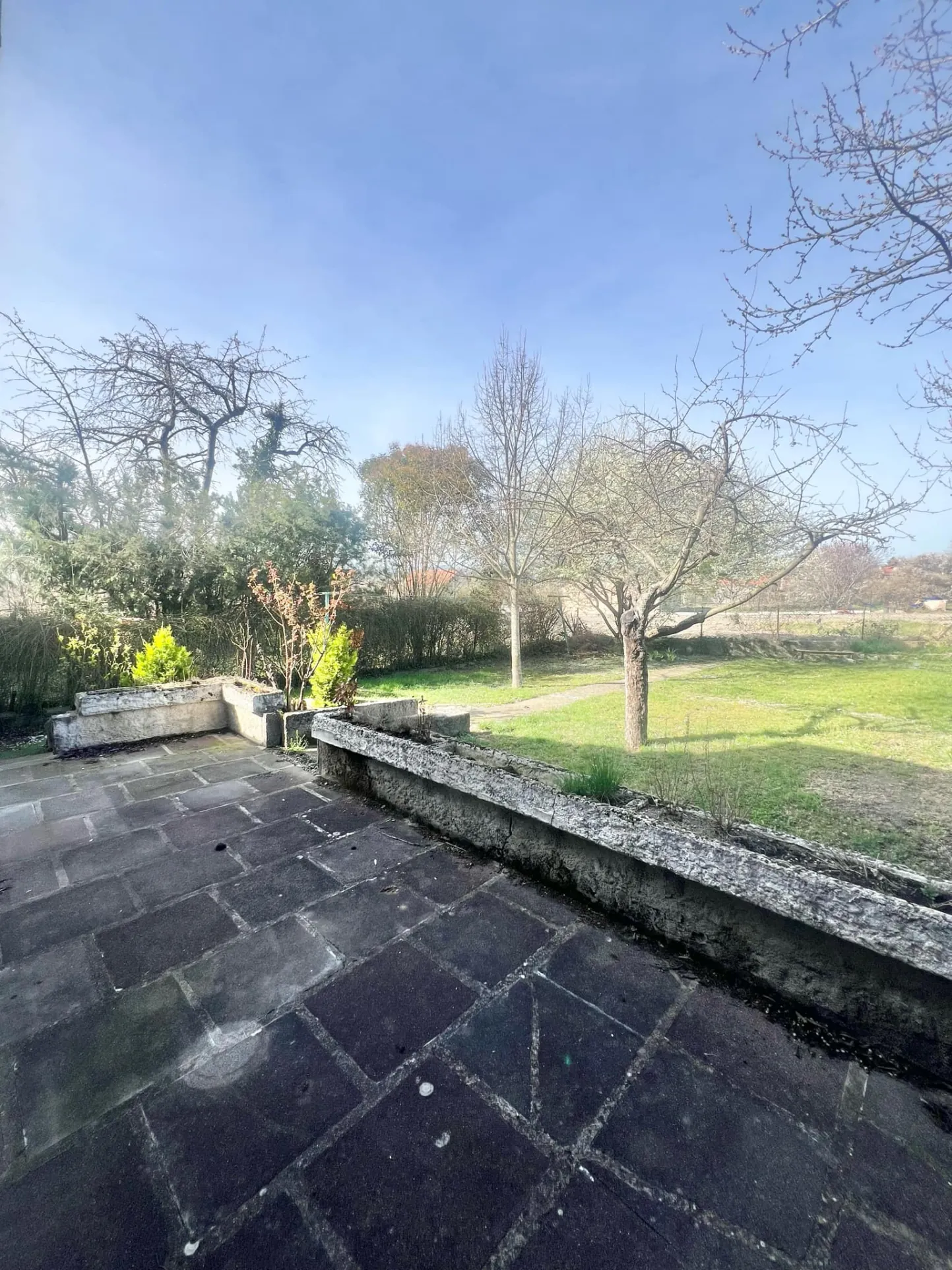 Maison familiale avec jardin et garage à Riom - 83 m² 