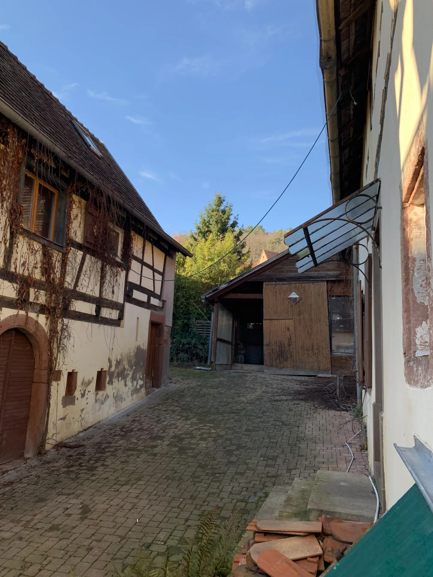 À vendre ensemble de deux maisons de village à Saint-Jean-Saverne - Surface totale 194 m² 