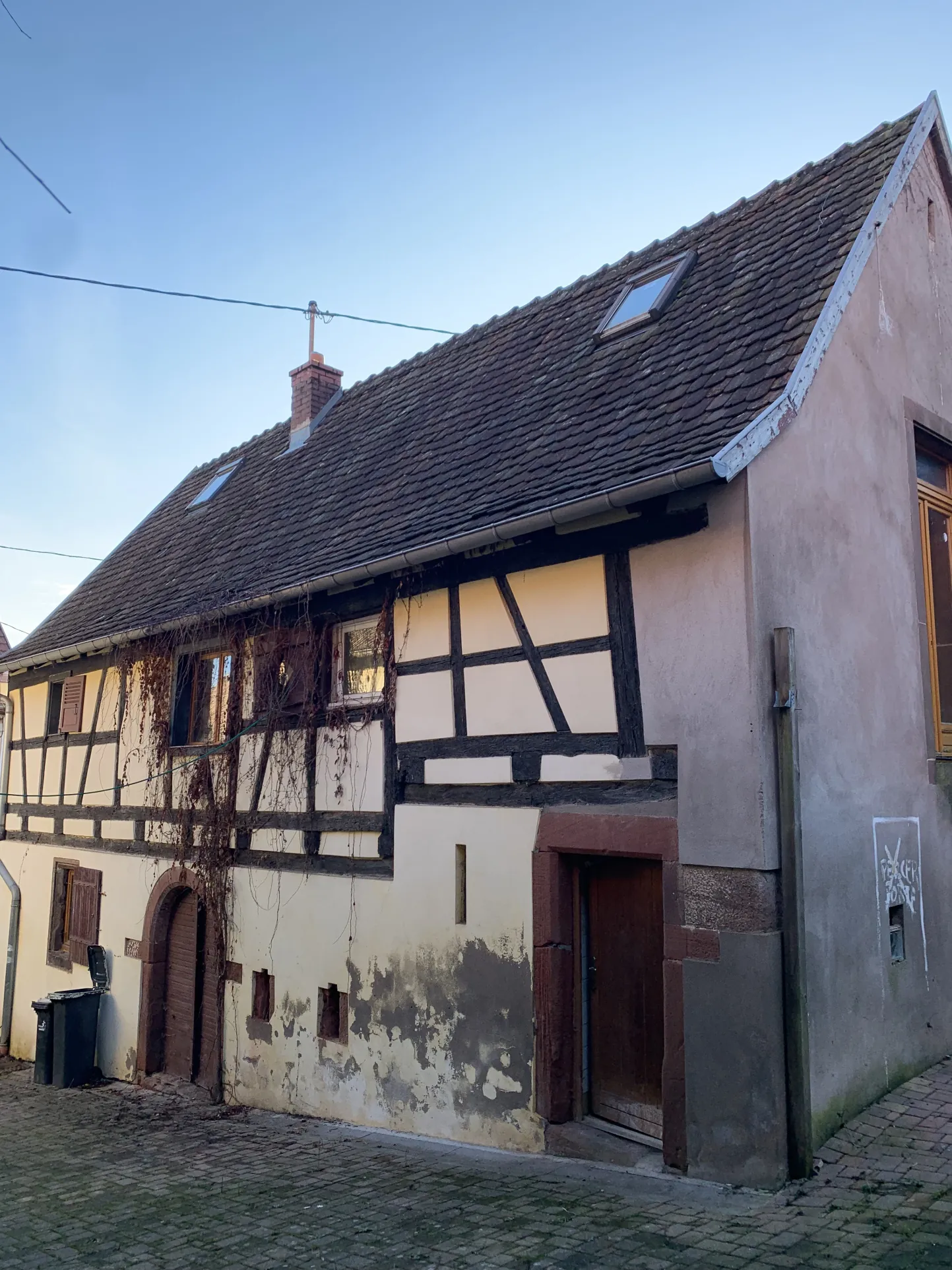 À vendre ensemble de deux maisons de village à Saint-Jean-Saverne - Surface totale 194 m² 
