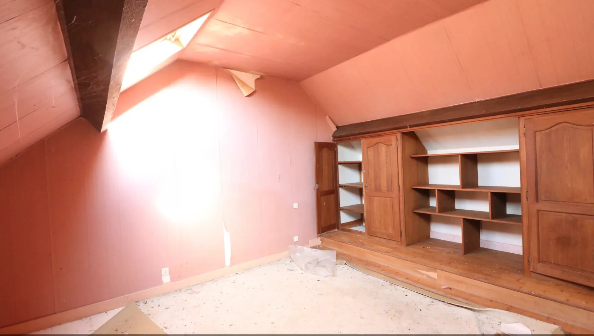 Longère avec étang et 3,7 hectares à vendre à La Guerche-sur-l'Aubois 