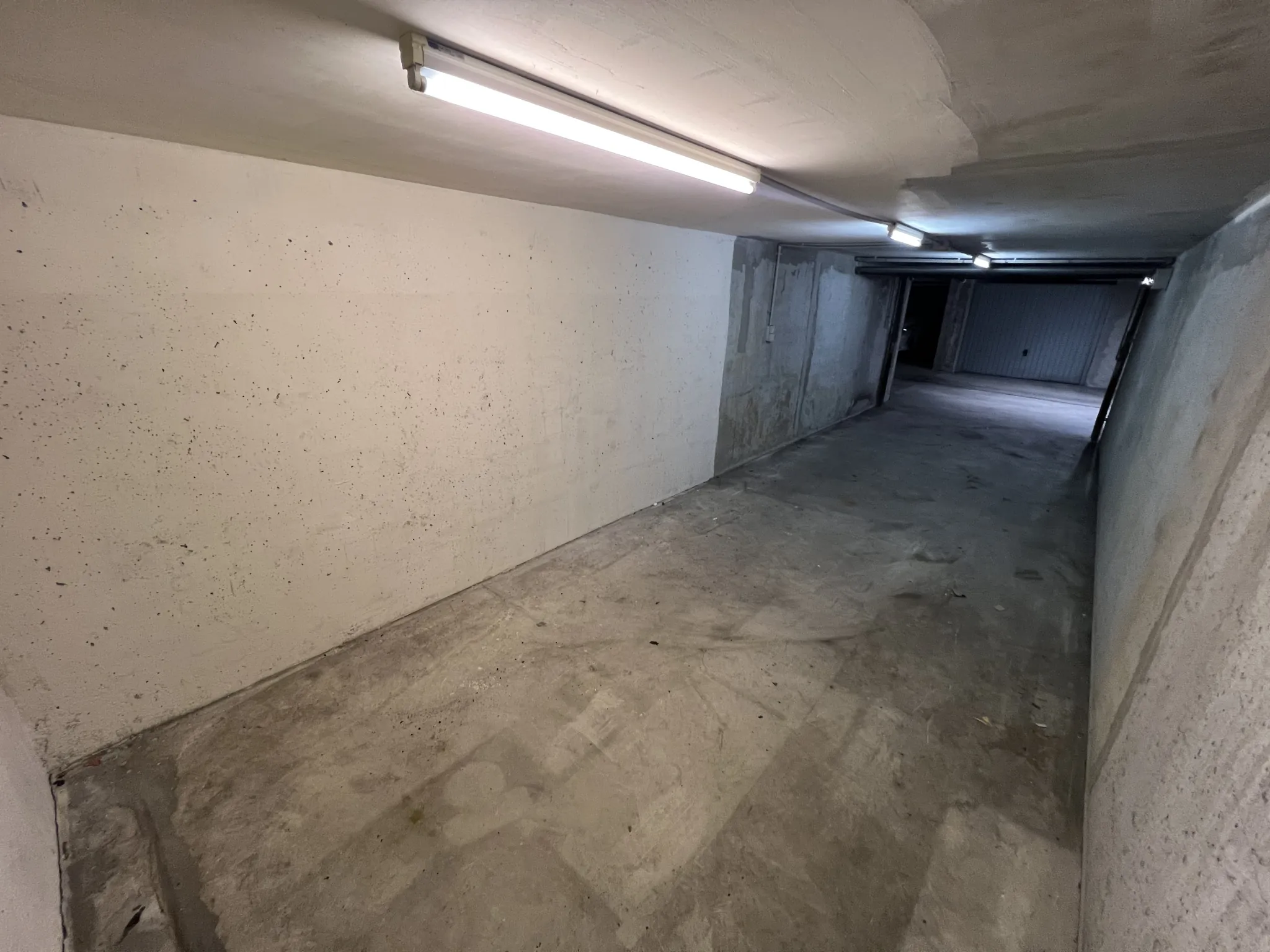 Garage double à vendre à Annemasse – 24 m², emplacement idéal 