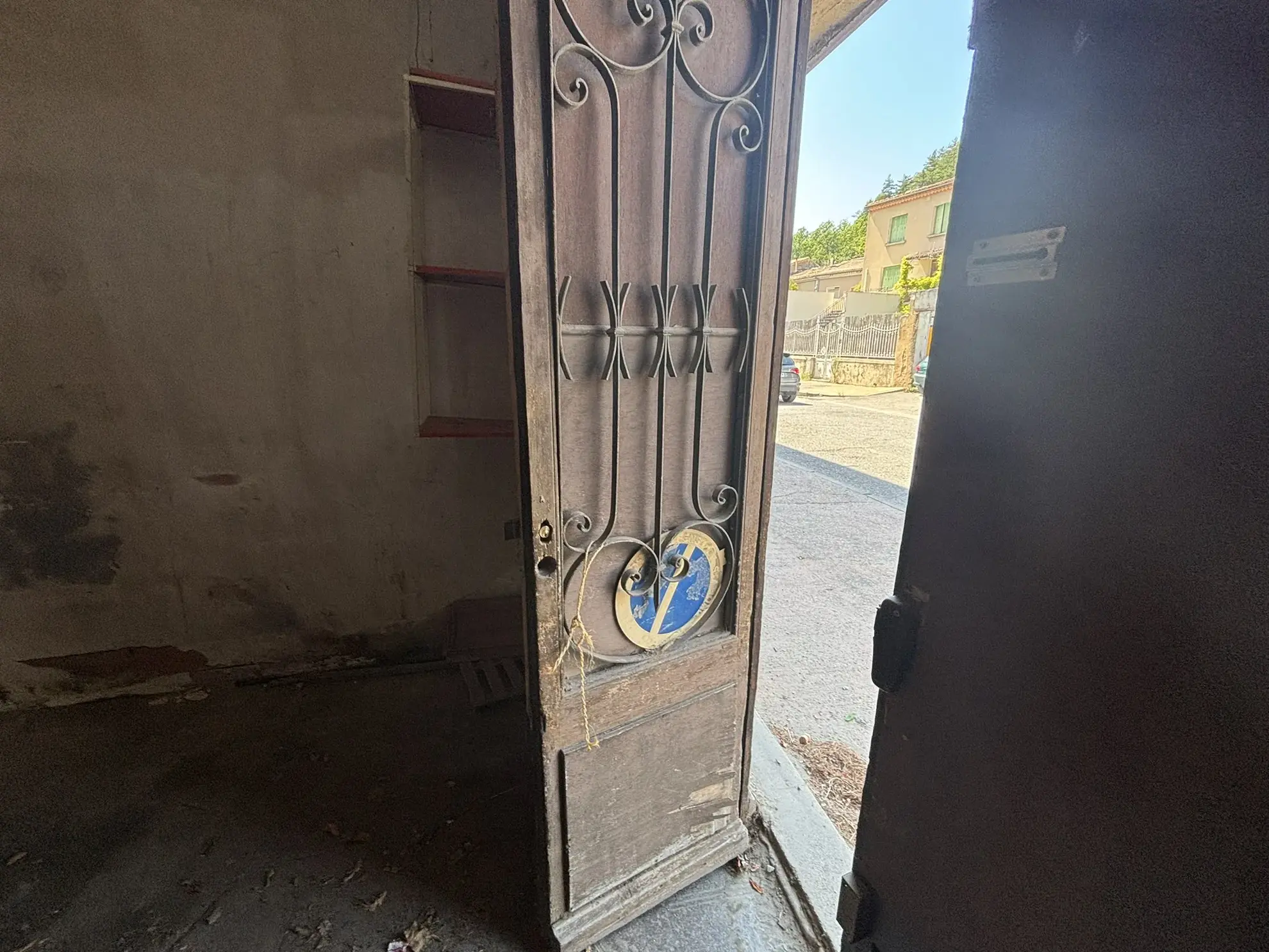 Maison de village à rénover avec jardin et garage au cœur de Buis-les-Baronnies 