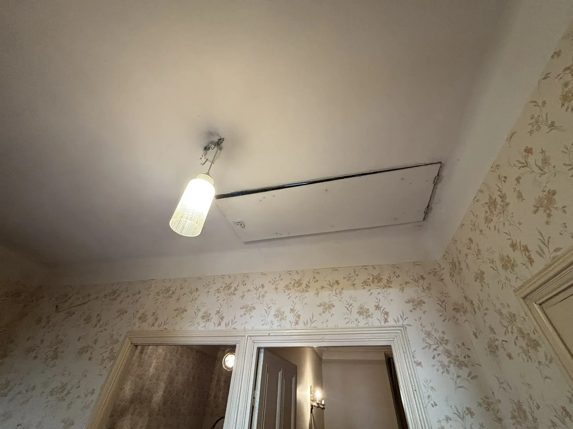 Maison de village à rénover avec jardin et garage au cœur de Buis-les-Baronnies 