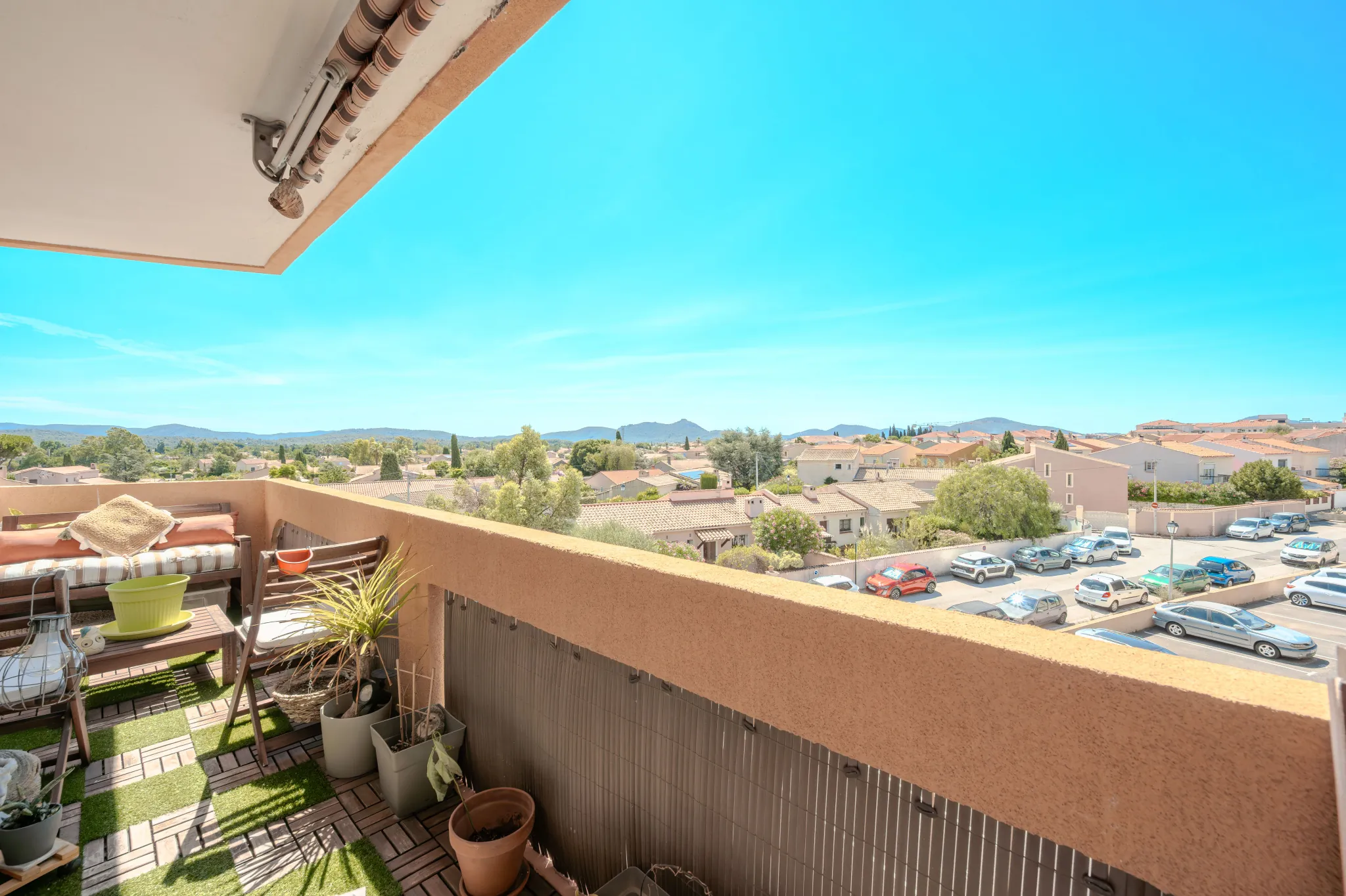 À vendre appartement T3 de 63 m² avec terrasse à La Farlède 