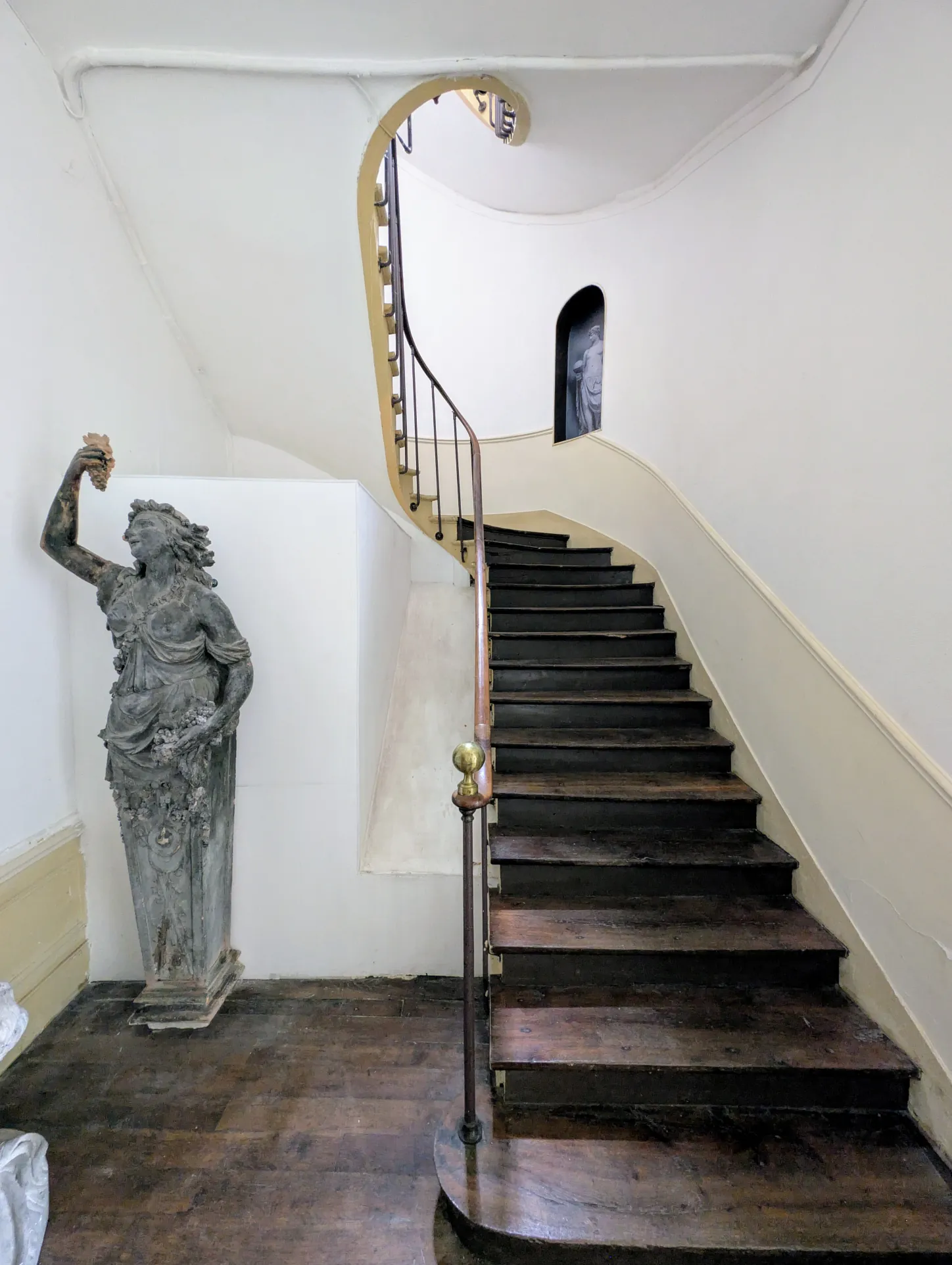 Achat appartement T4 rénové de 95m² avec vue cathédrale à Troyes 