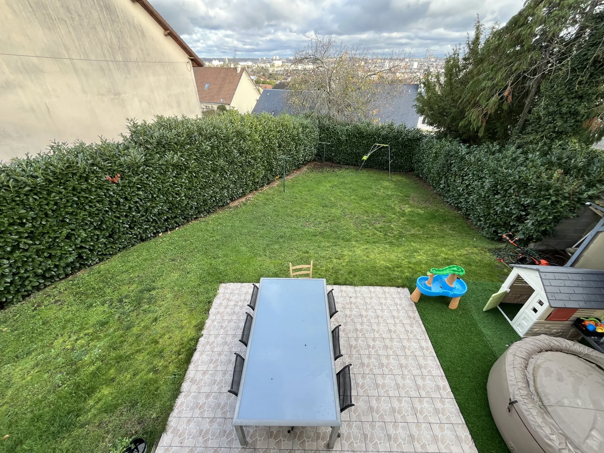 Maison de 93 m² à Le Mans avec jardin, garage et 3 chambres 