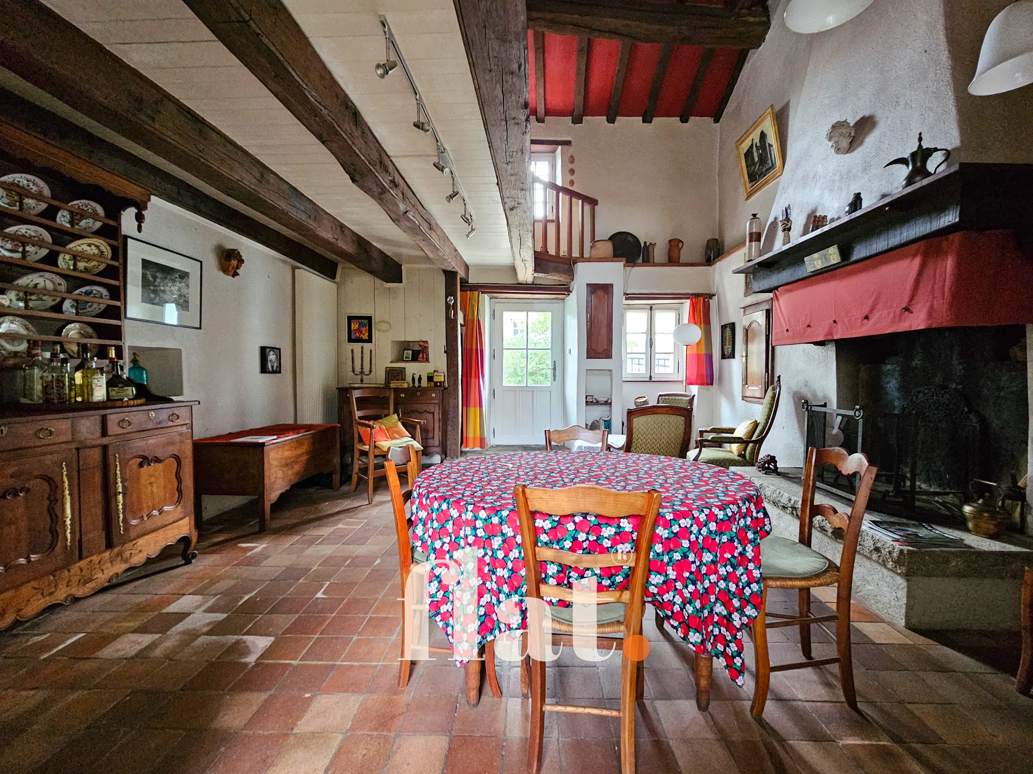 Maison de 122 m² avec jardin et charme authentique à Pont-Saint-Martin