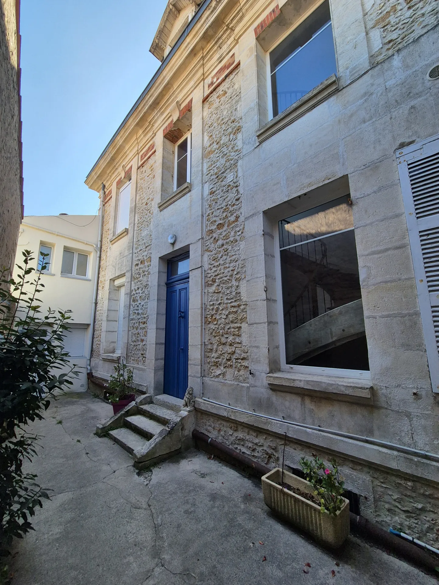 Bel appartement mansardé avec vue mer à Fouras au dernier étage 