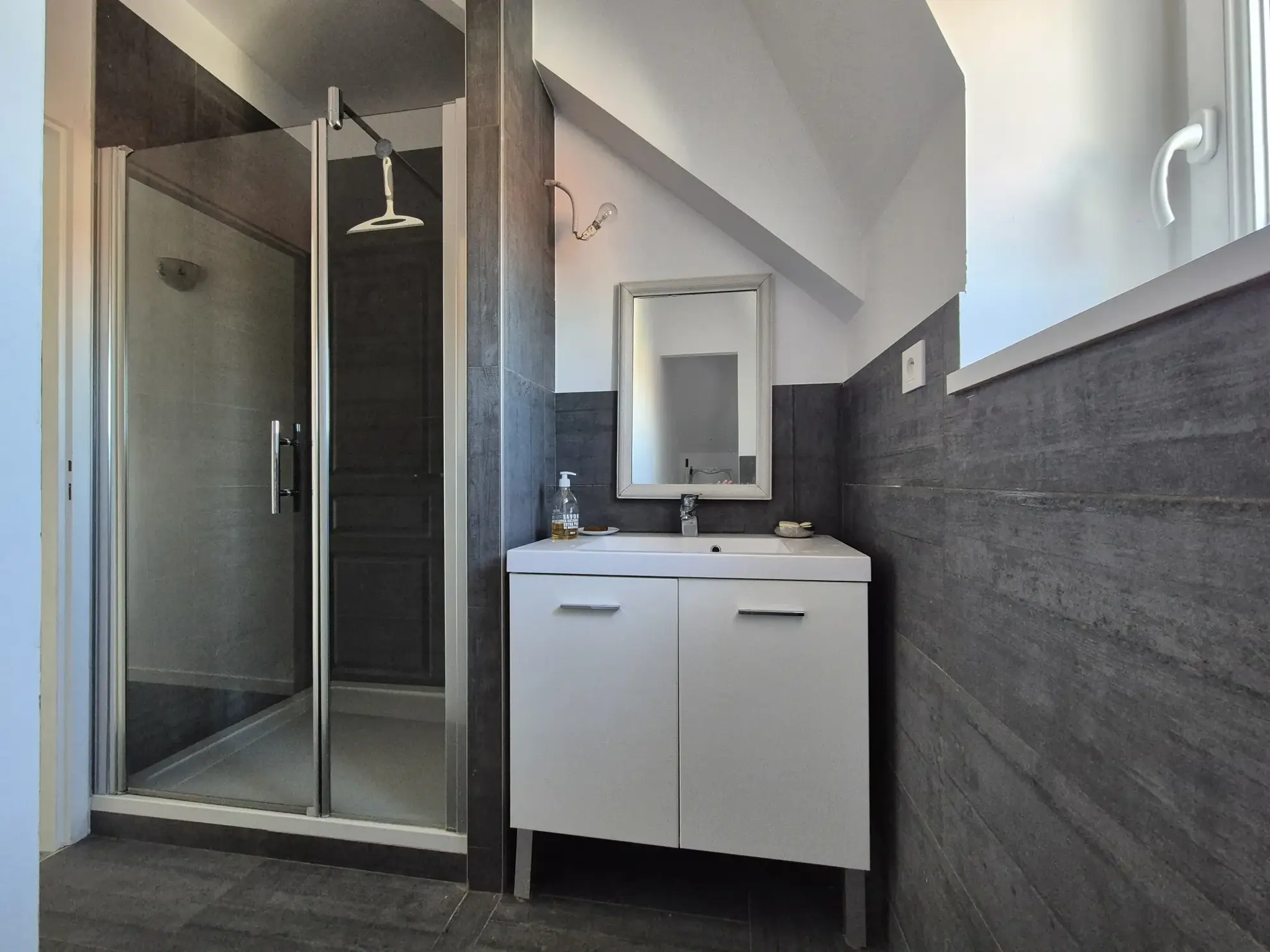 Bel appartement mansardé avec vue mer à Fouras au dernier étage 