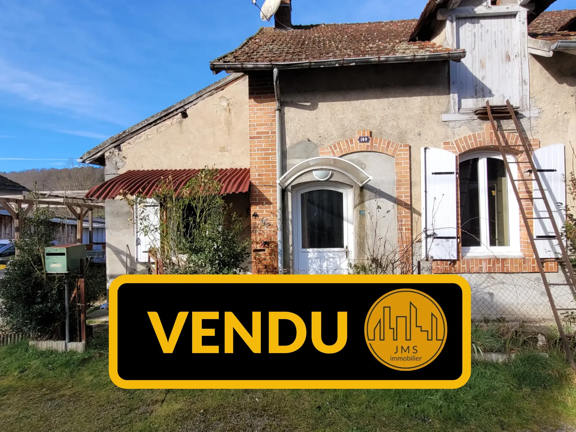 Maison mitoyenne à vendre à Chatillon – 79 m² avec jardin et potentiel de rénovation