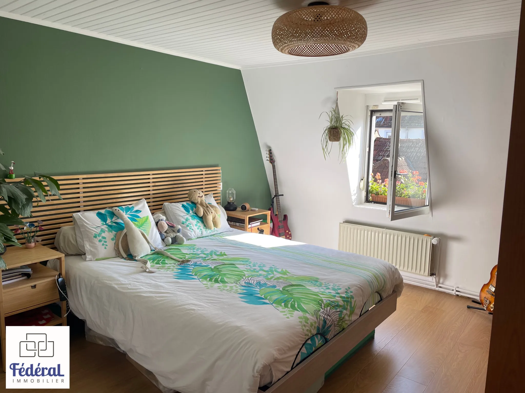 Appartement F4-bis lumineux de 96m² à Schiltigheim avec cour et caves 