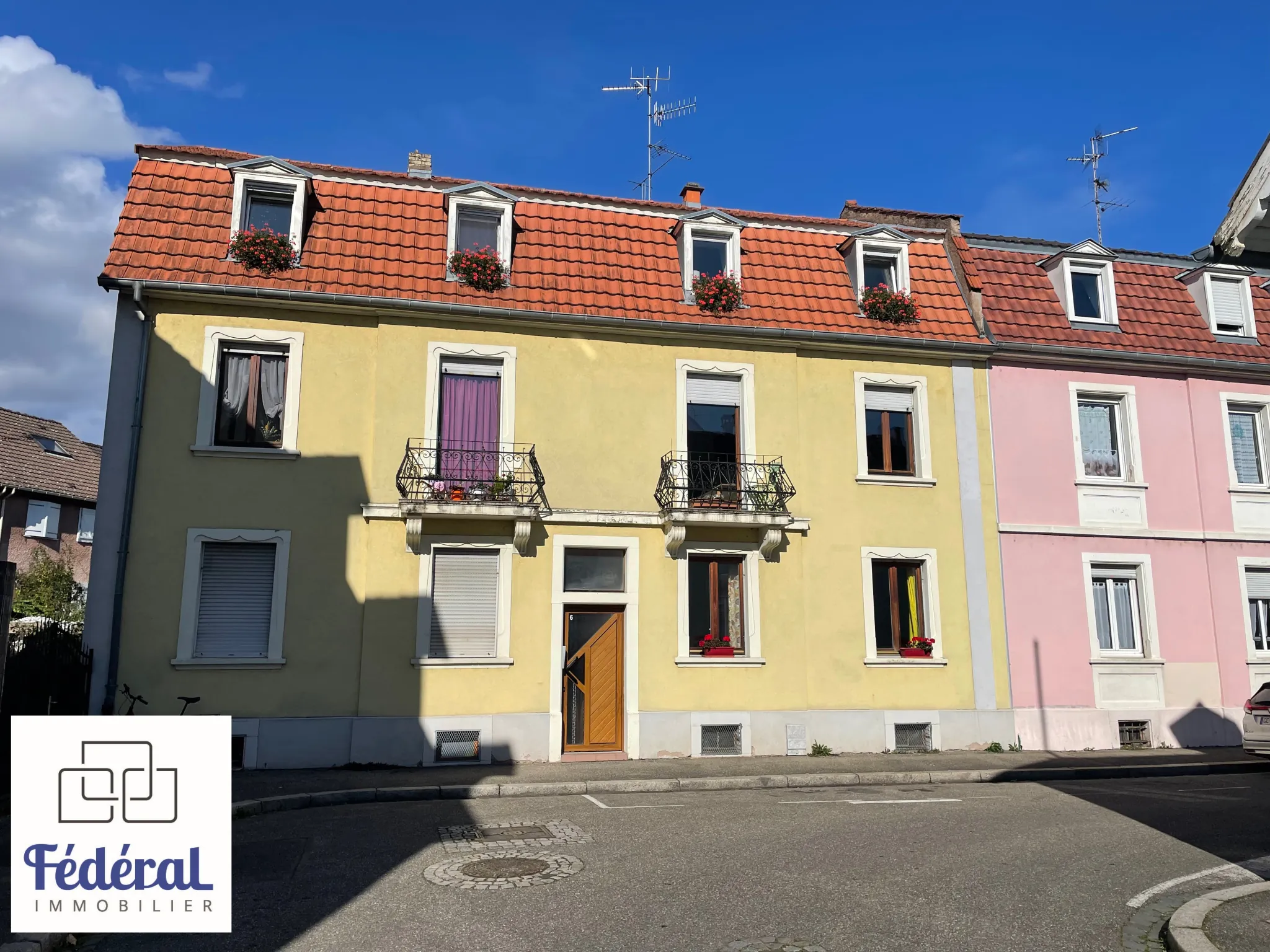 Appartement F4-bis lumineux de 96m² à Schiltigheim avec cour et caves
