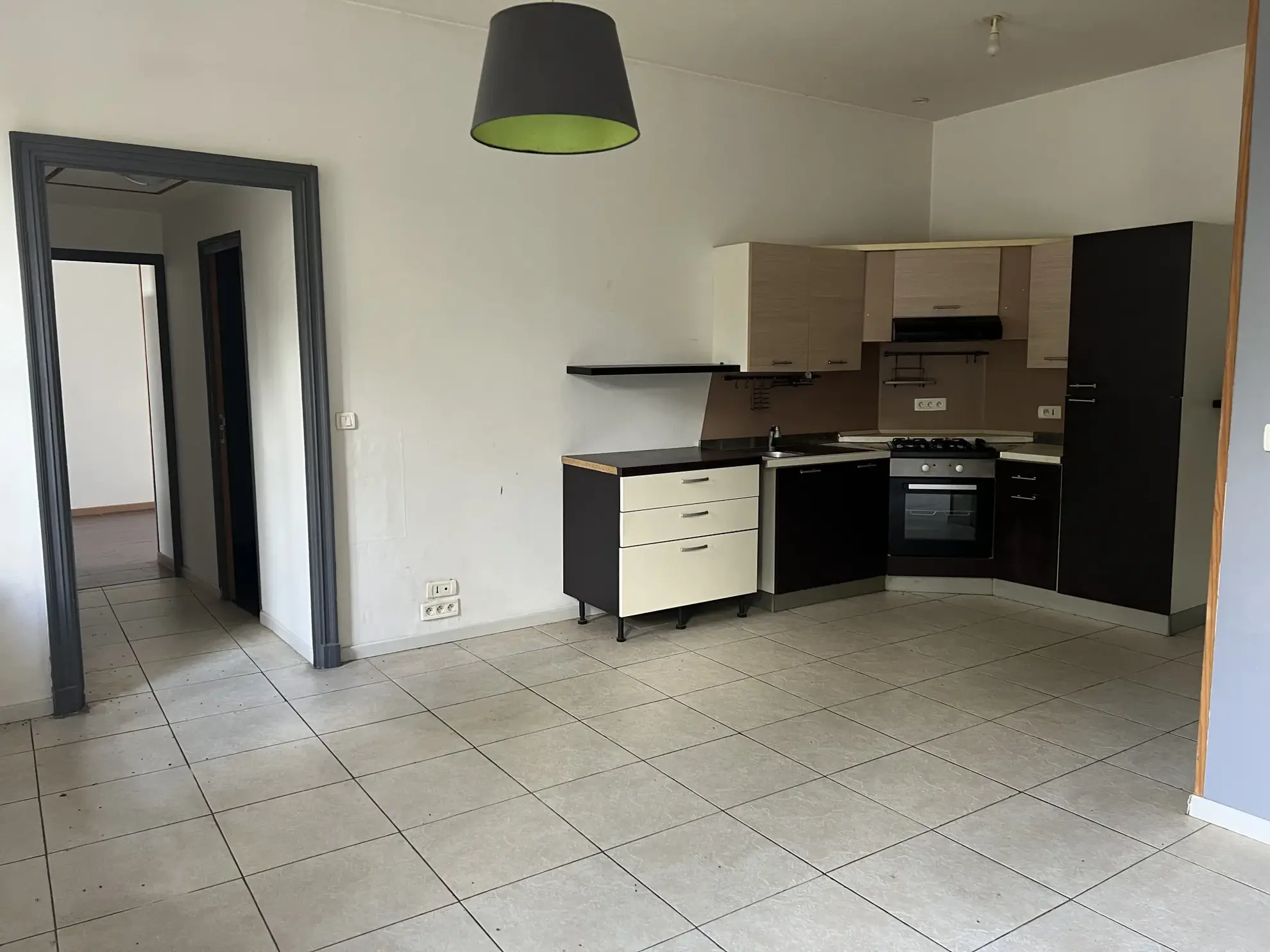 Appartement 2 pièces en centre-ville de Saint-Jean-d'Hermine avec parking