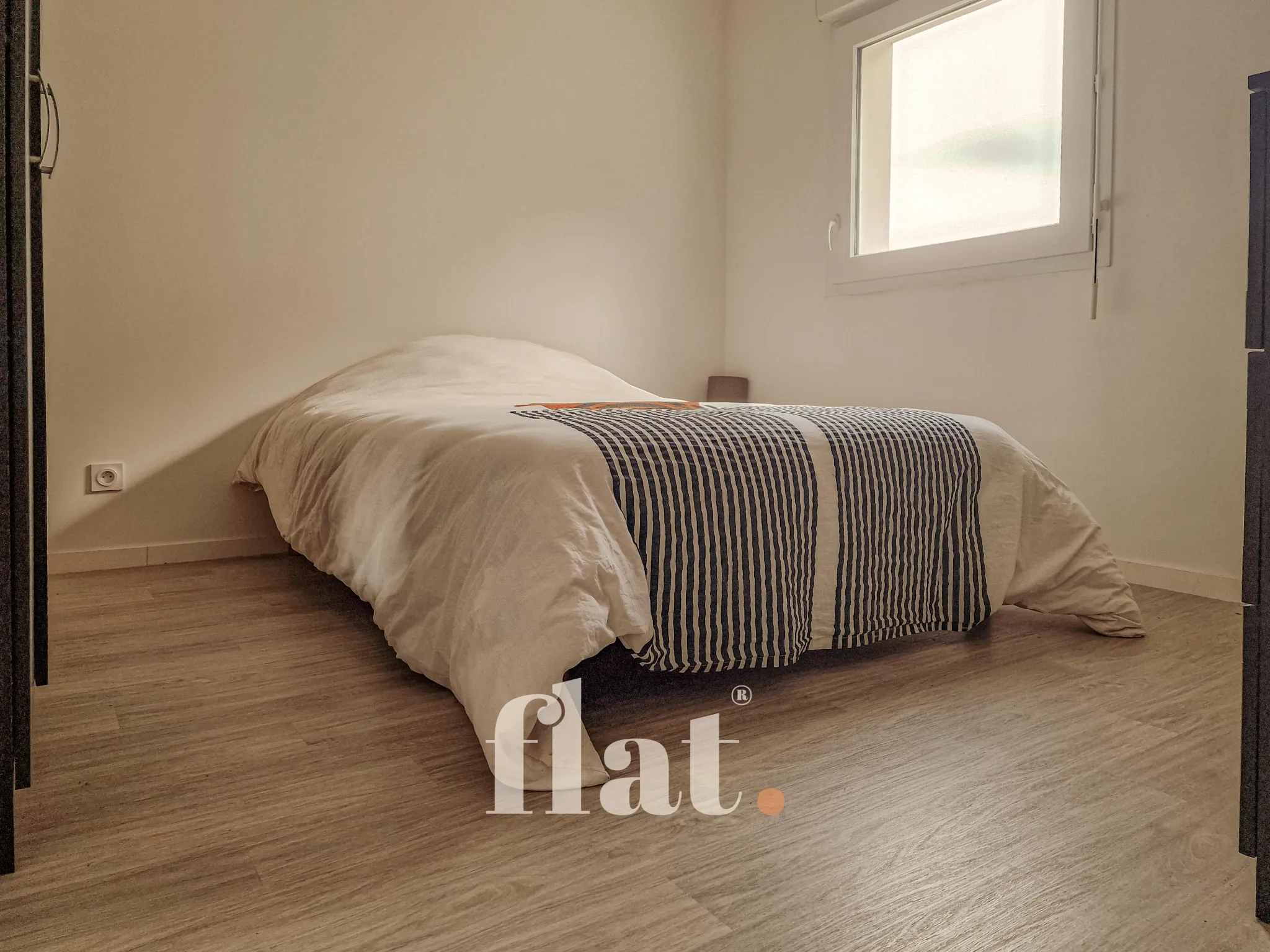 Appartement 2 bis avec terrasse et stationnement sécurisé à Nantes 