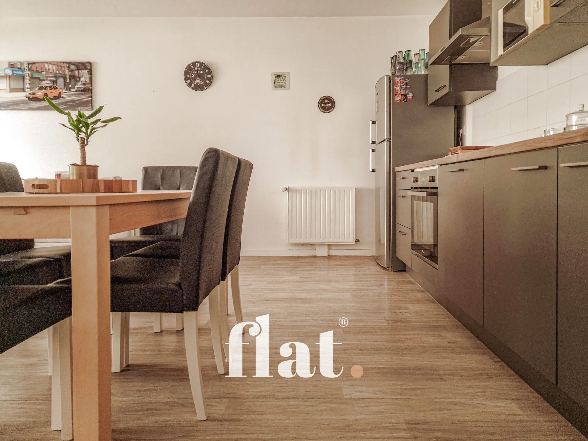 Appartement 2 bis avec terrasse et stationnement sécurisé à Nantes 