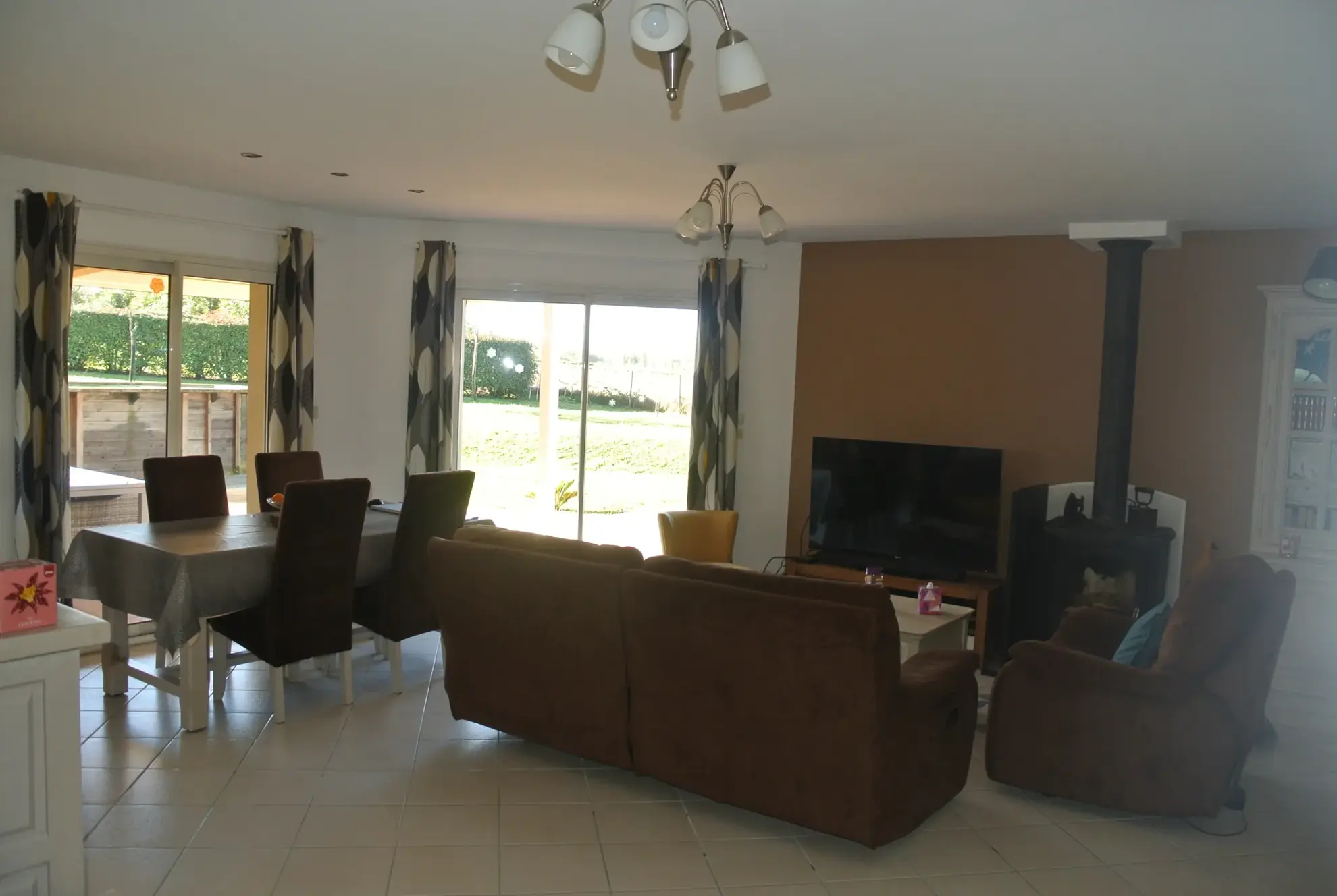 Maison à vendre à Miramont-de-Guyenne avec piscine et garage 