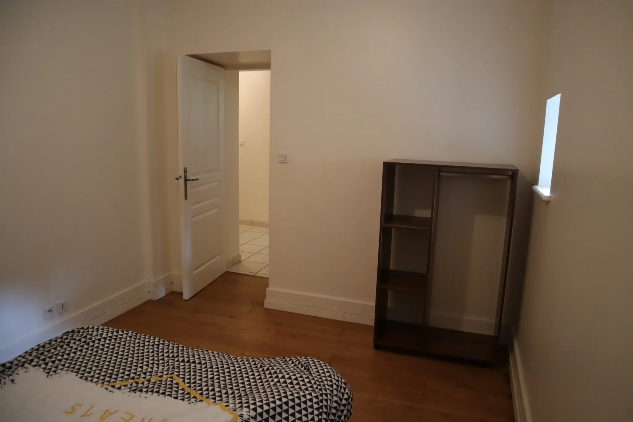 Appartement T2 meublé à Autun avec stationnement et chauffage au gaz 