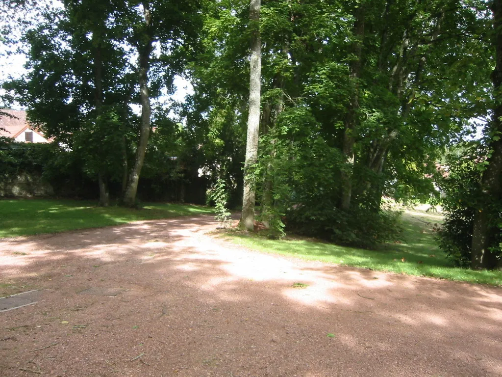 Appartement T2 meublé à Autun avec stationnement et chauffage au gaz 