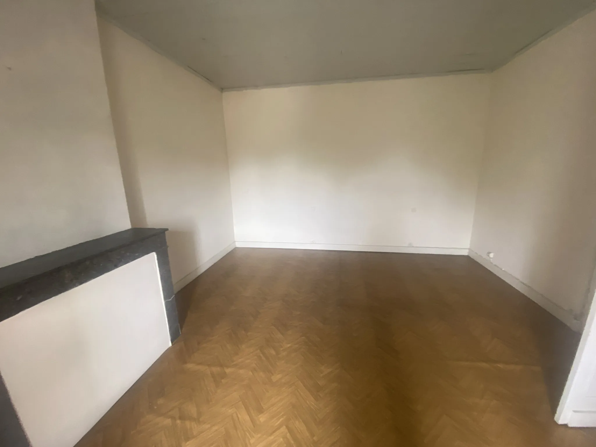 Maison de 136 m² à La Réole avec grand jardin et garage, investissement potentiel 