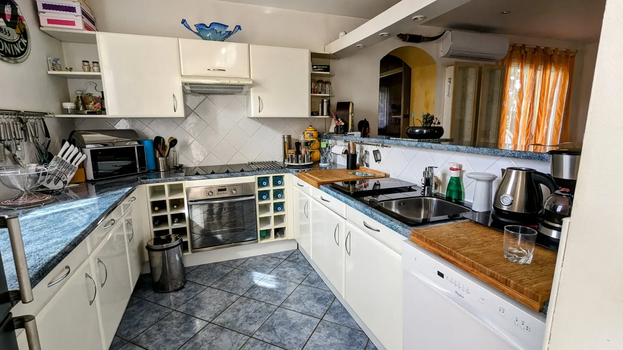 Villa rénovée avec vue sur les Albères à Banyuls dels Aspres – 4 chambres, garage, terrasse 