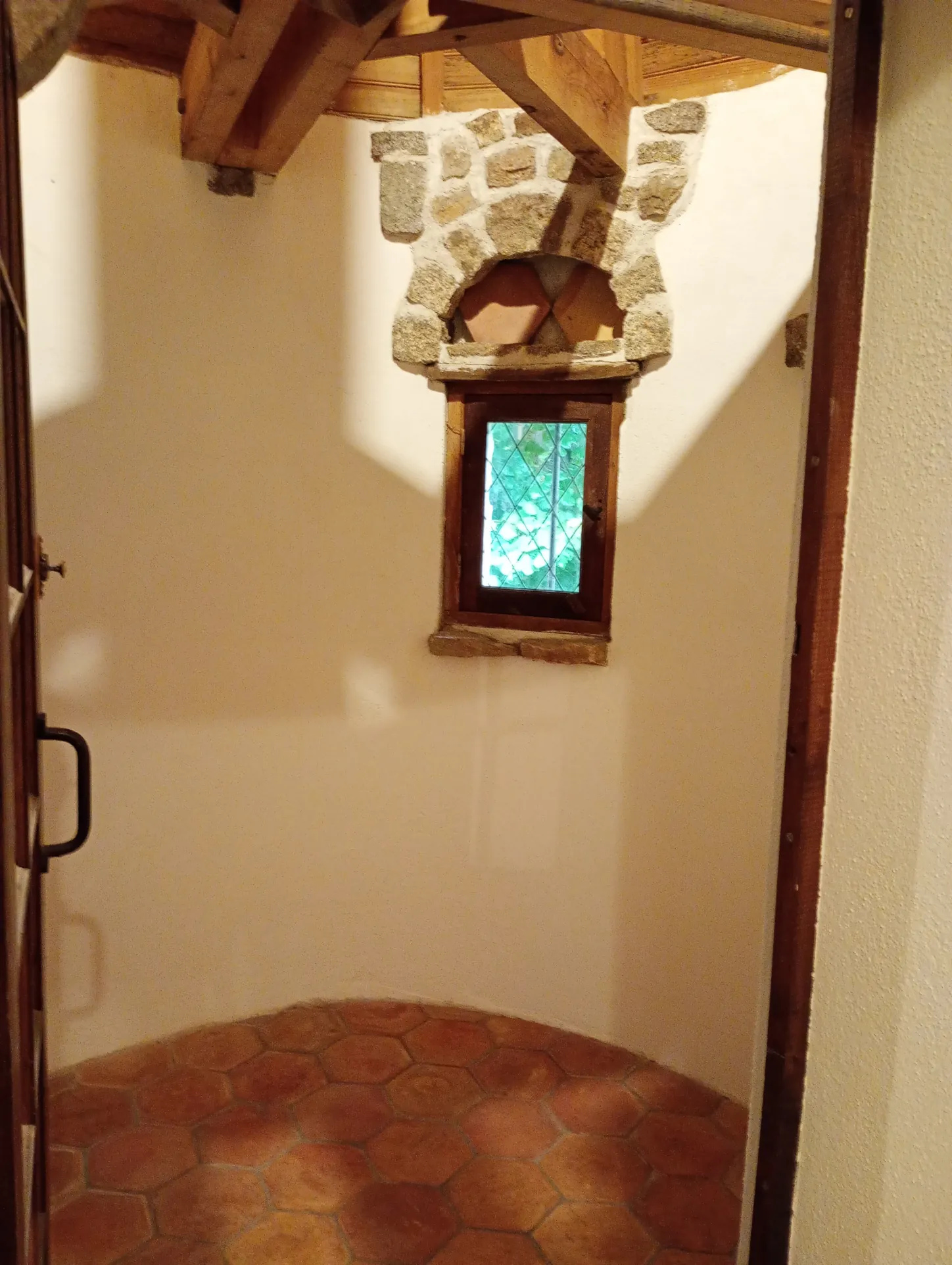 Maison médiévale rénovée de 156 m² dans un hameau paisible près de Guéret 