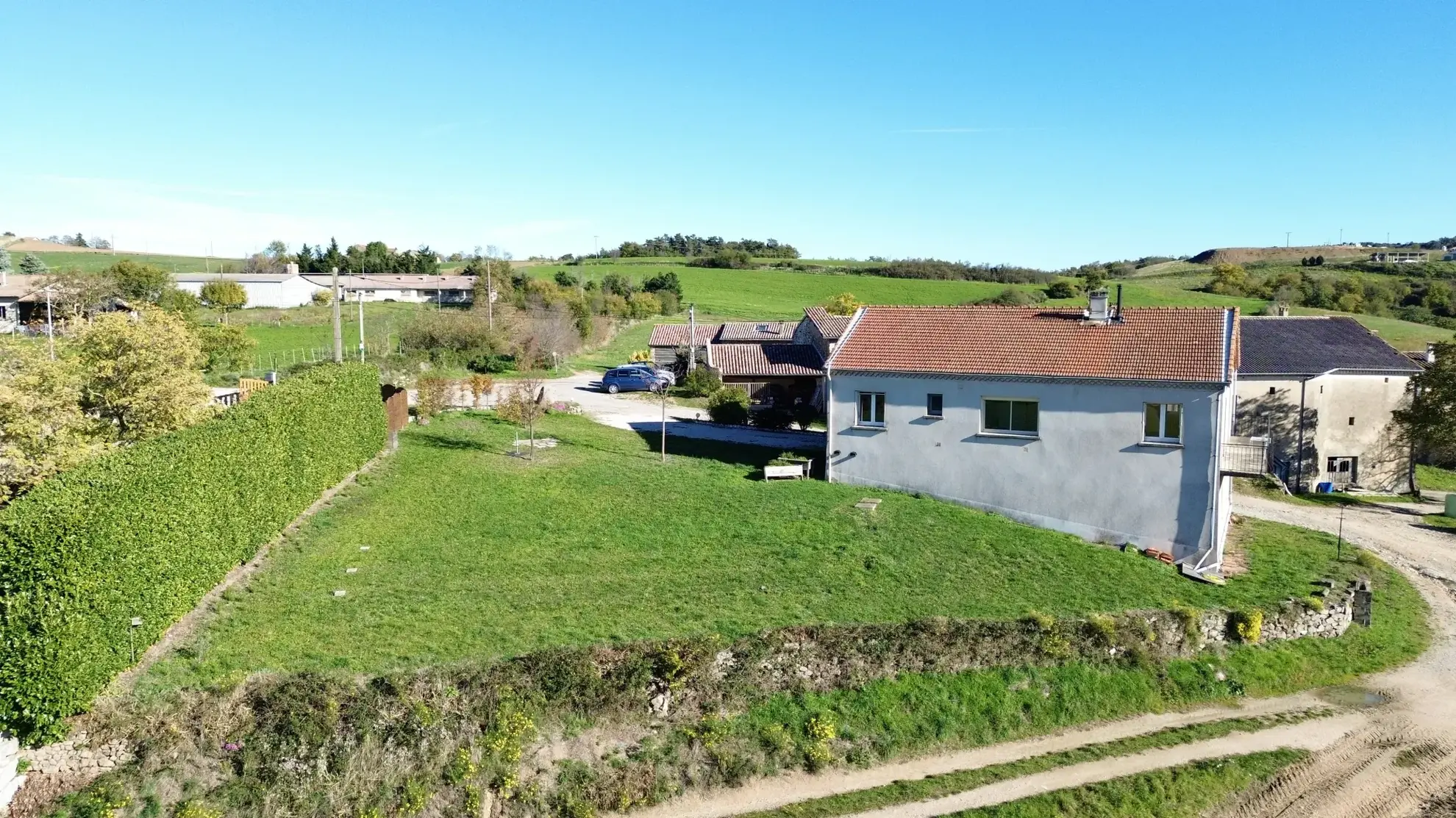 Belle maison de 136 m² avec garage à Plats, vue dégagée sur les montagnes 
