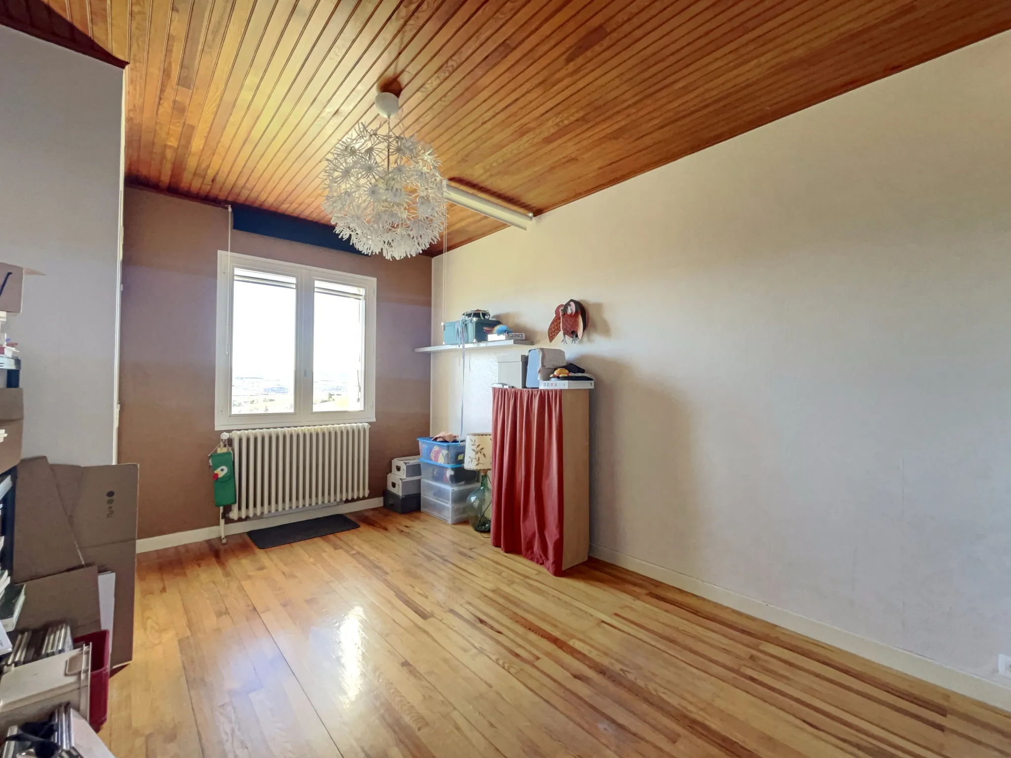 Belle maison de 136 m² avec garage à Plats, vue dégagée sur les montagnes 