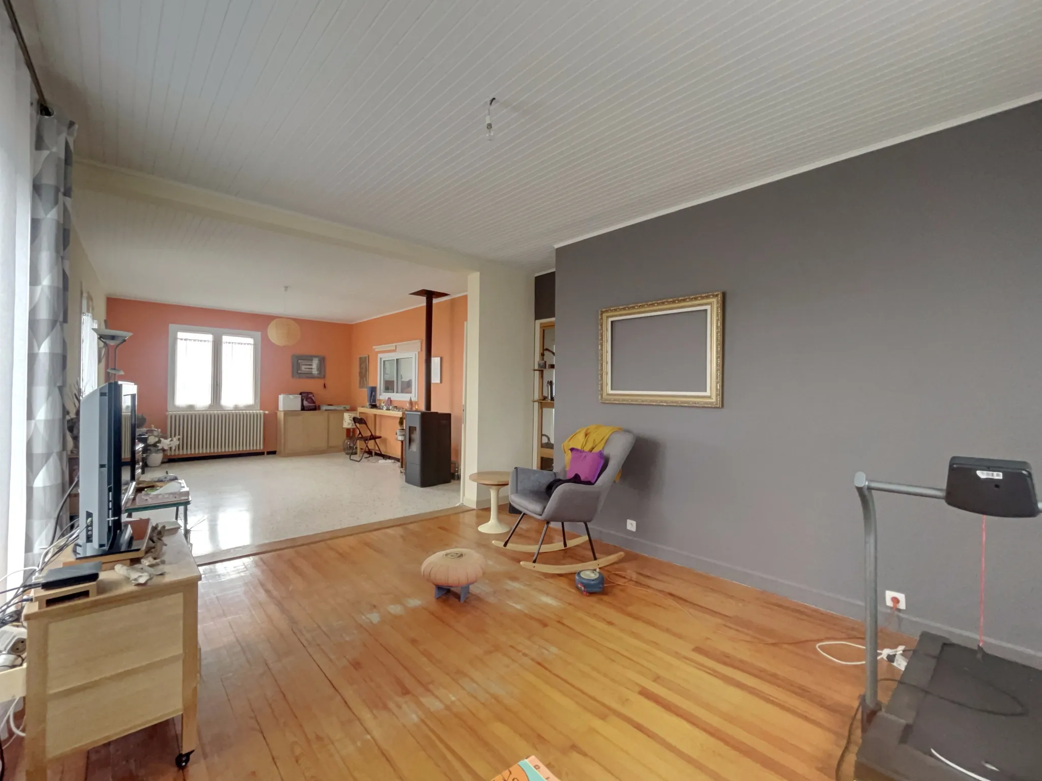 Belle maison de 136 m² avec garage à Plats, vue dégagée sur les montagnes 