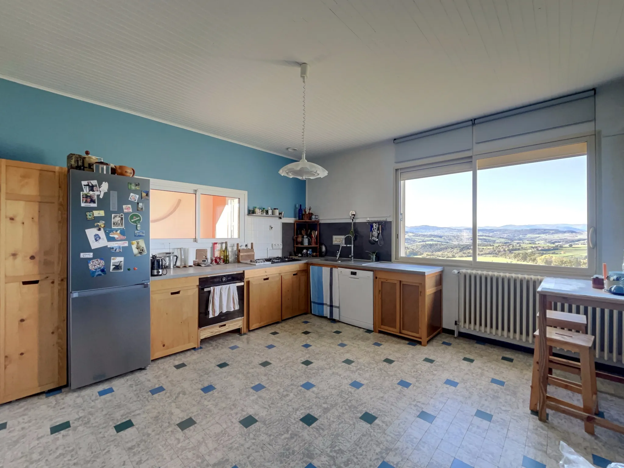 Belle maison de 136 m² avec garage à Plats, vue dégagée sur les montagnes 