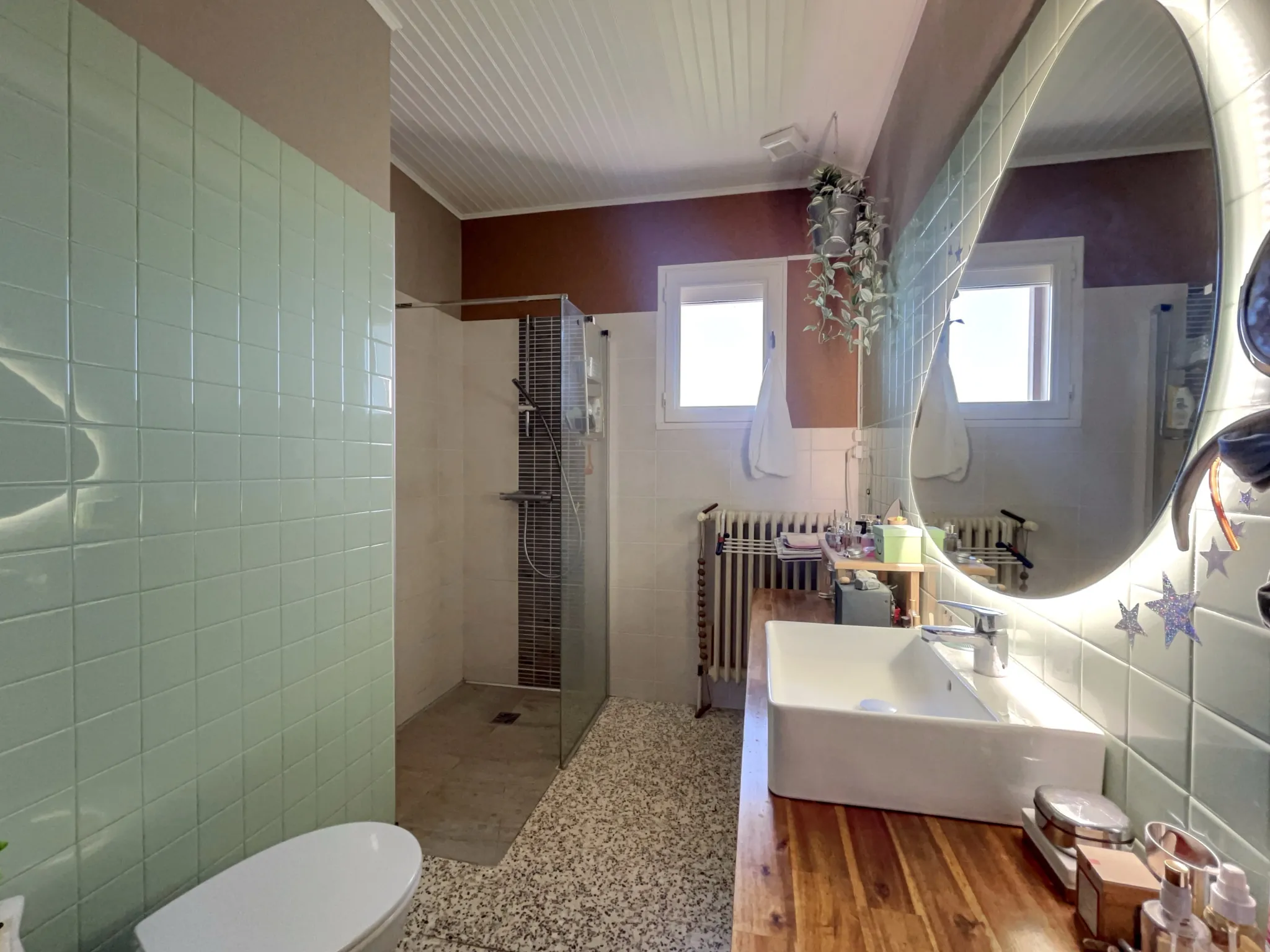 Belle maison de 136 m² avec garage à Plats, vue dégagée sur les montagnes 