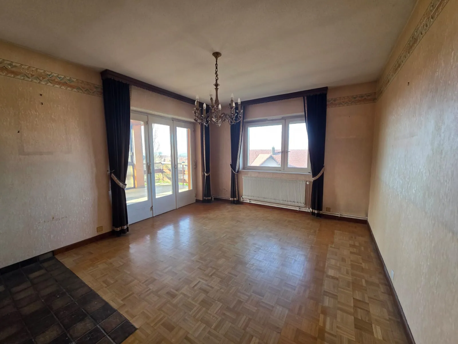 Maison familiale de 137m² avec vue à Altkirch, garage et terrasse 