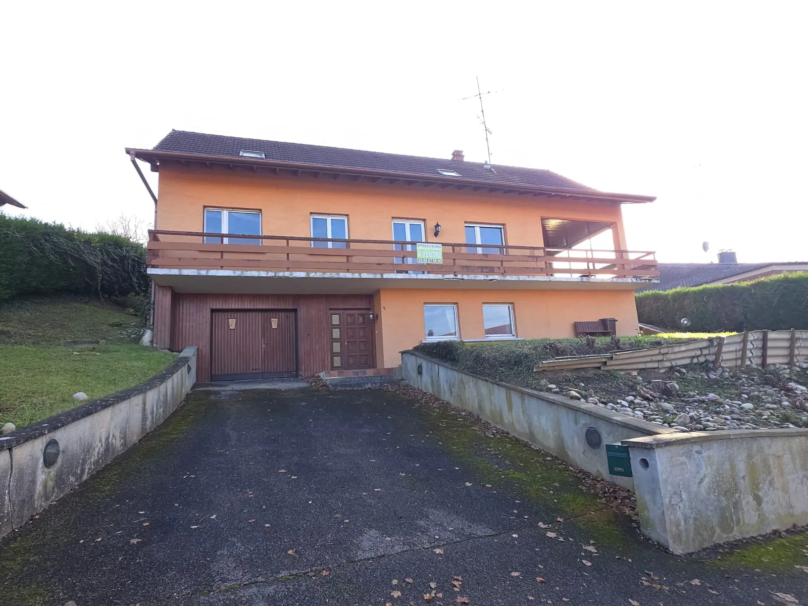 Maison familiale de 137m² avec vue à Altkirch, garage et terrasse 