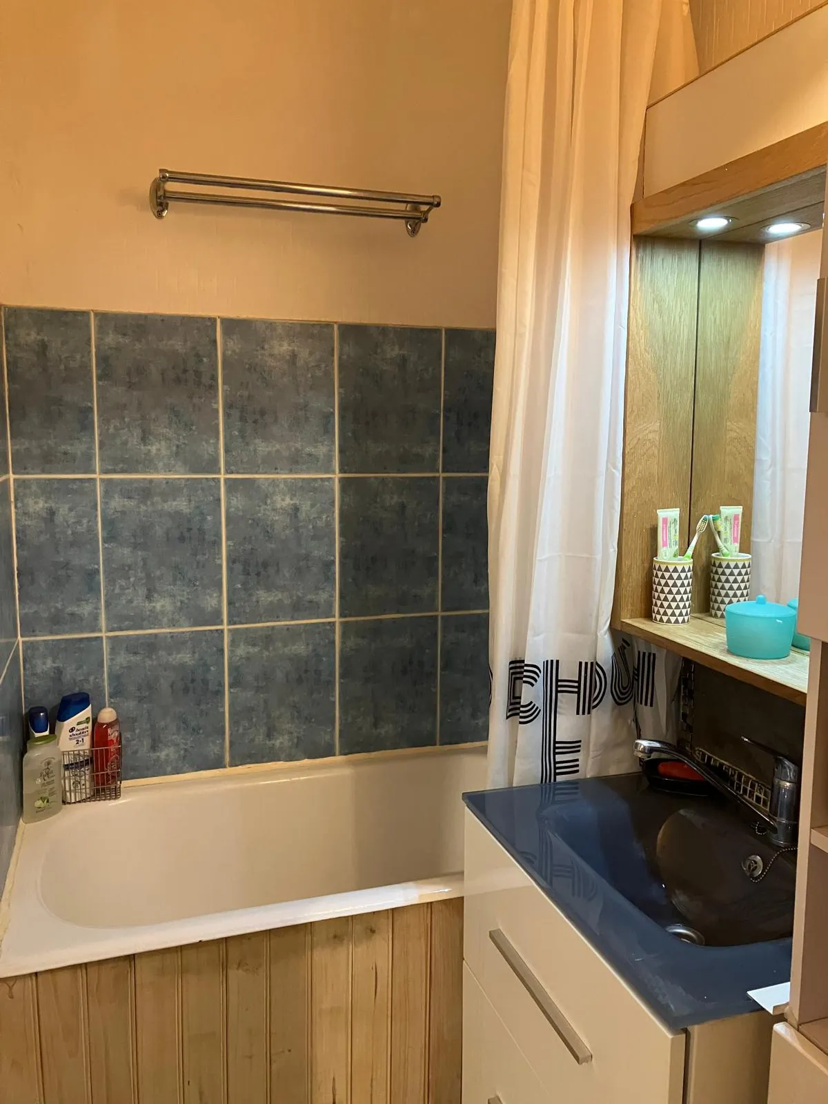 Studio à vendre dans le secteur Escondus à Vars - 4 couchages, balcon sud 