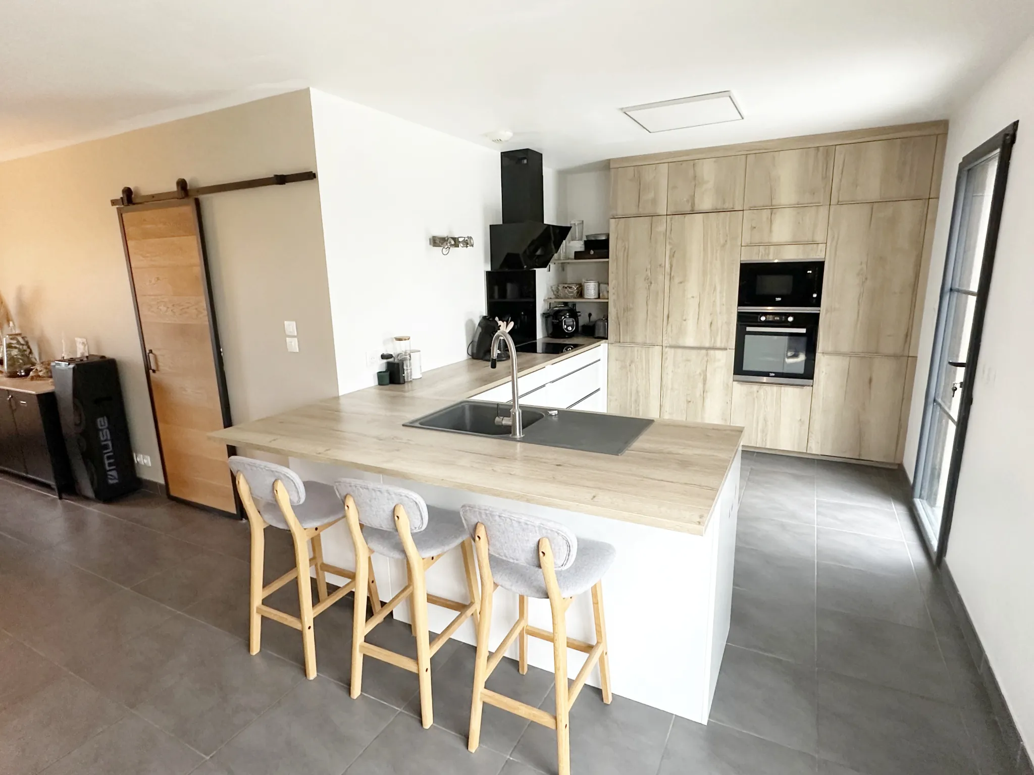 Maison de plain-pied à Grézillé, modernité et confort au cœur de la Loire-Authion 