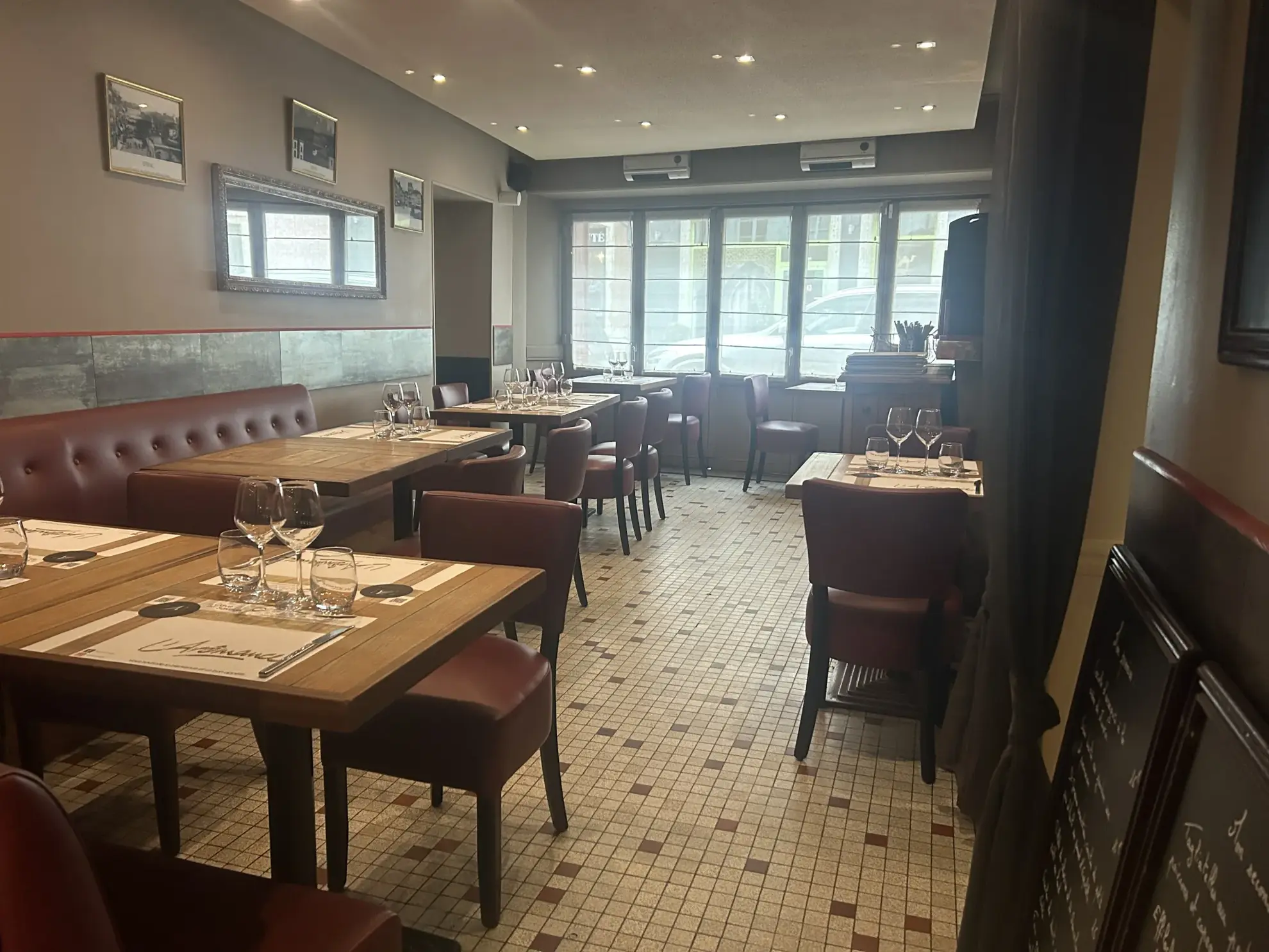 Fonds de commerce de restauration à vendre en centre-ville d'Épinal 