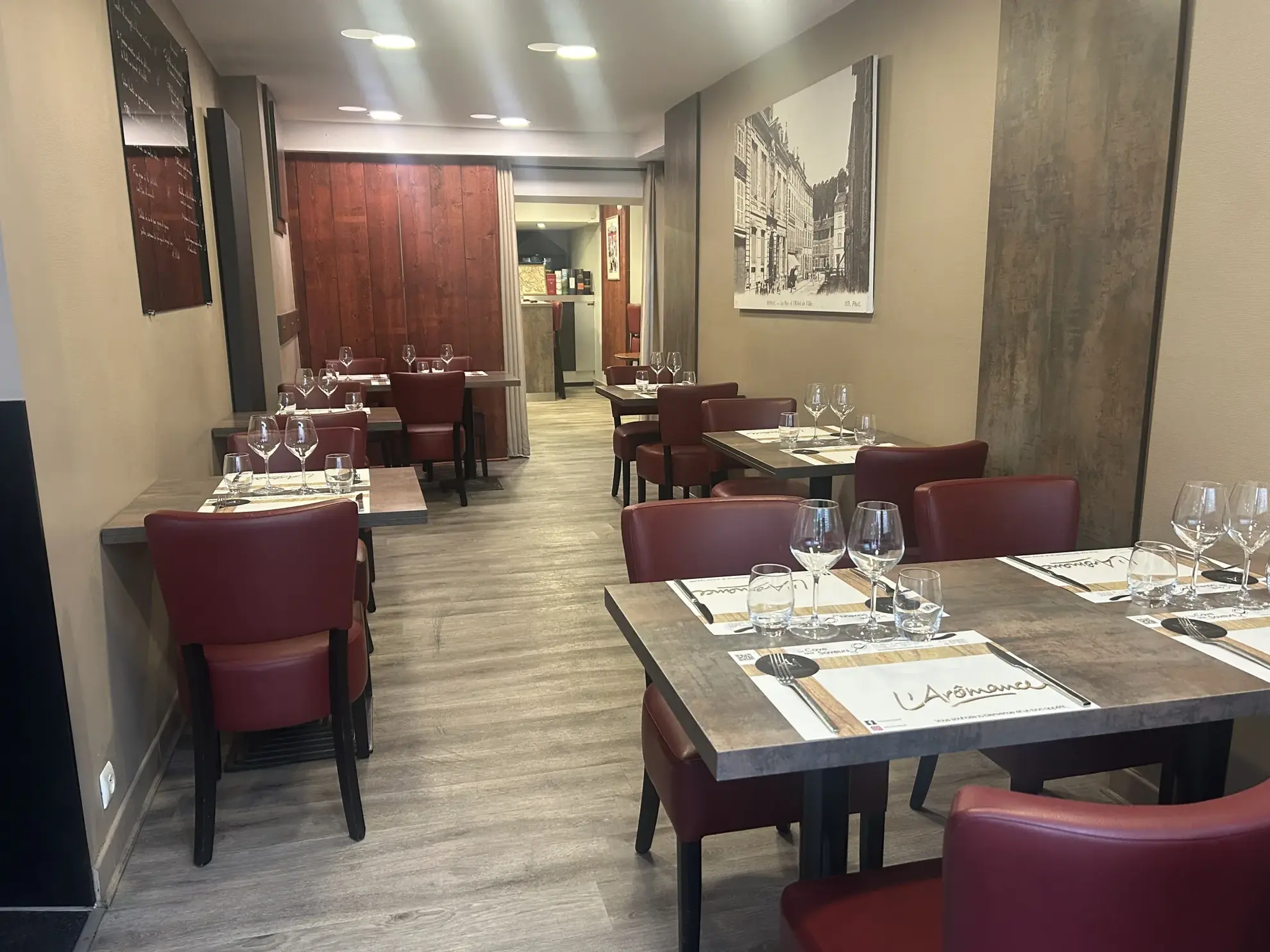 Fonds de commerce de restauration à vendre en centre-ville d'Épinal 