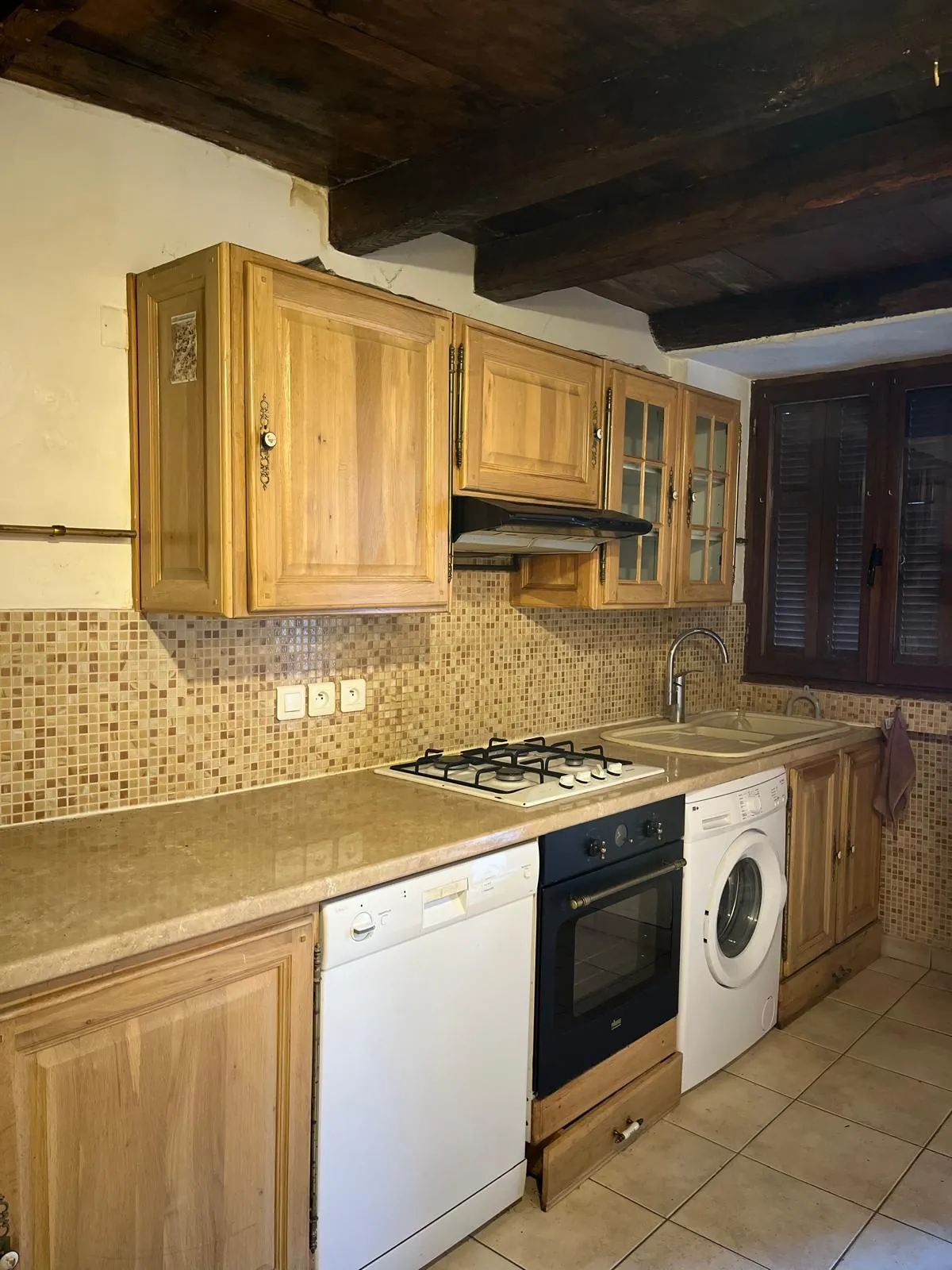 Maison de village à Murato de 67 m² avec caves et potentiel d'extension