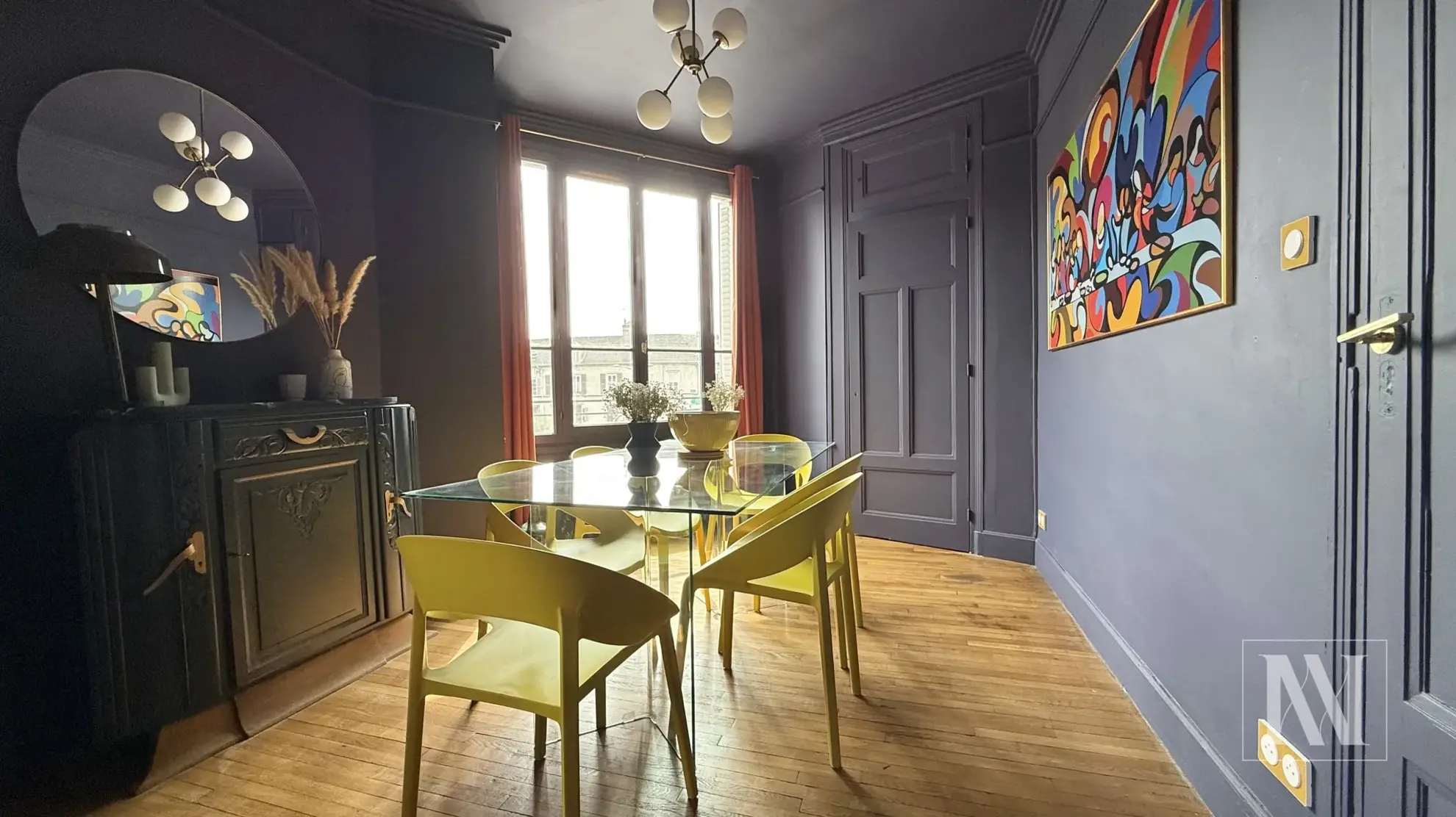 Superbe appartement meublé de 65m² au centre de Troyes, charme Art déco 