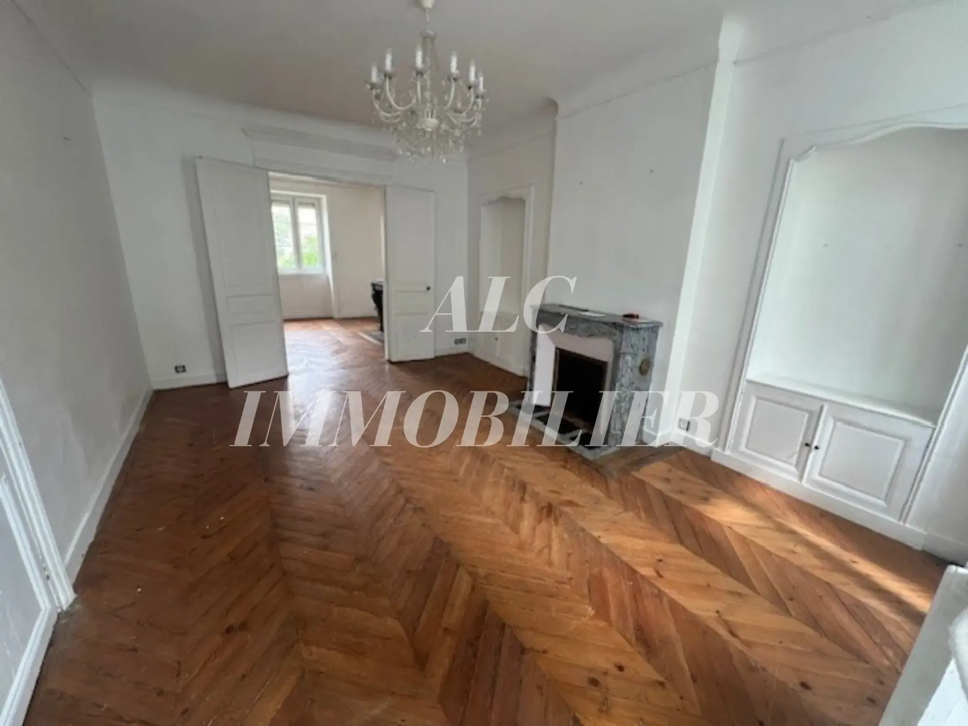 A vendre maison de 224 m² en centre-ville d'Alençon avec 6 chambres