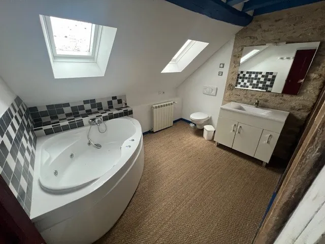 A vendre maison de 224 m² en centre-ville d'Alençon avec 6 chambres 