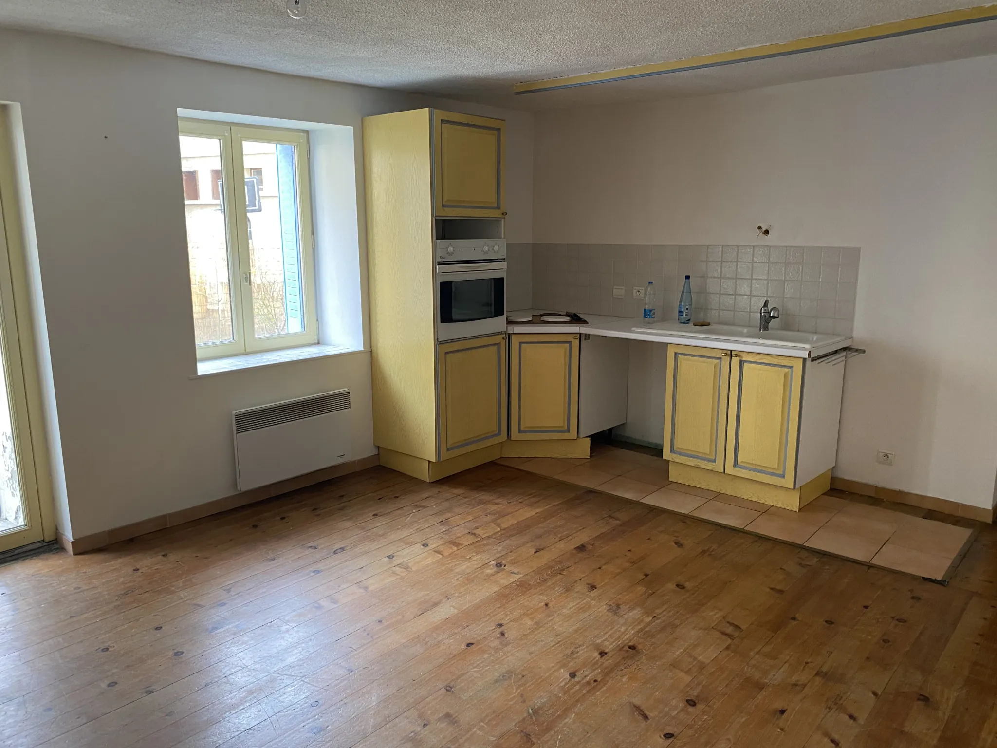 Charmante maison de village à Villarodin Bourget avec jardin et plusieurs appartements