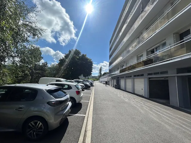 Appartement T4 avec balcon, garage et cave à Firminy - Investissement ou résidence principale 