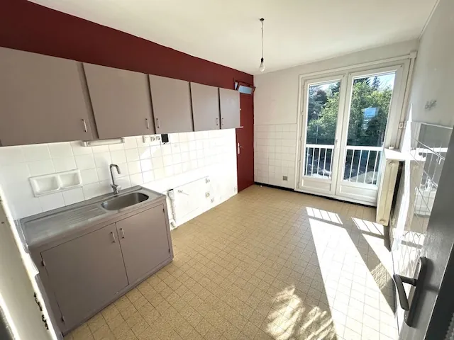 Appartement T4 avec balcon, garage et cave à Firminy - Investissement ou résidence principale