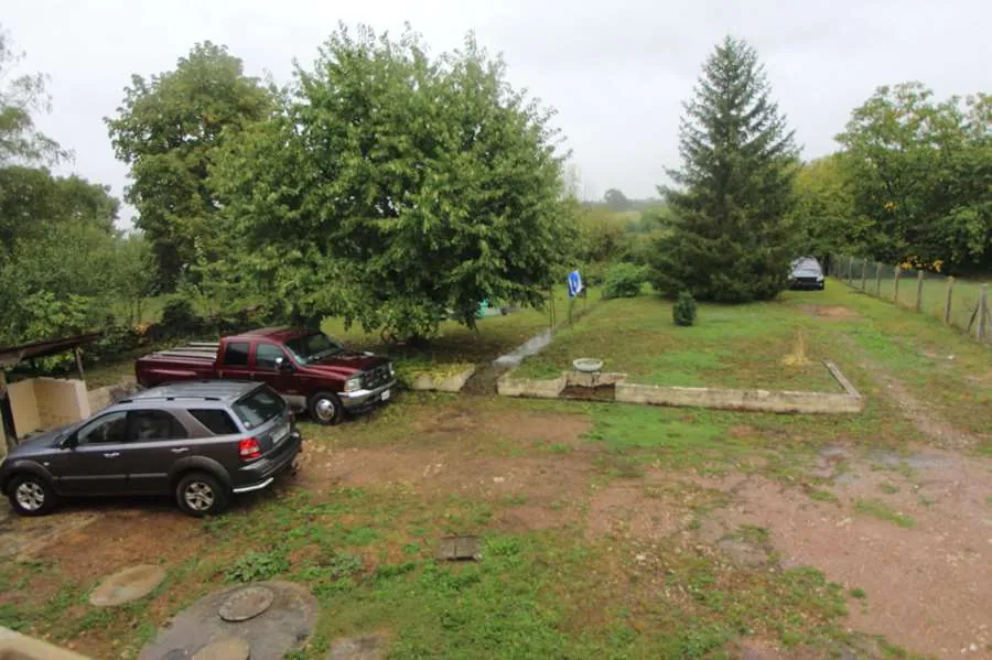 Grande maison indépendante familiale à Corvol l'Orgueilleux avec terrain de 2783 m² 